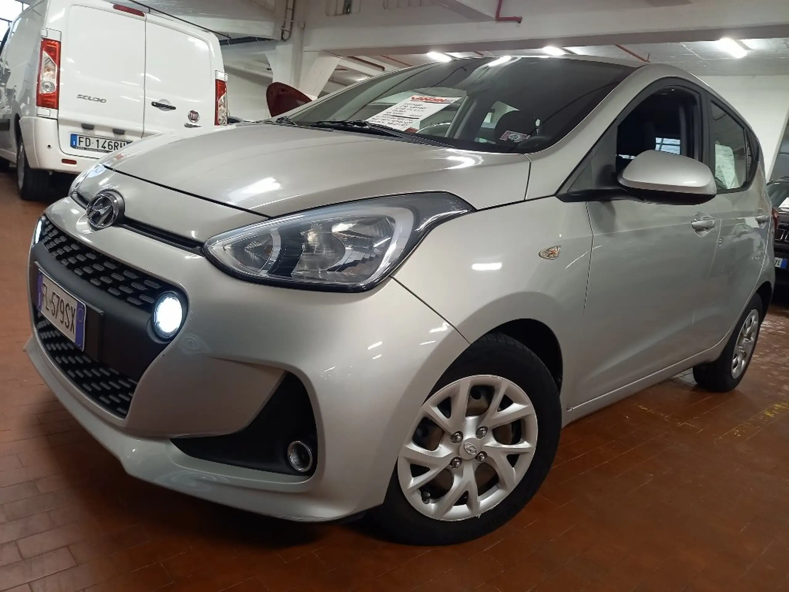 Hyundai - i10