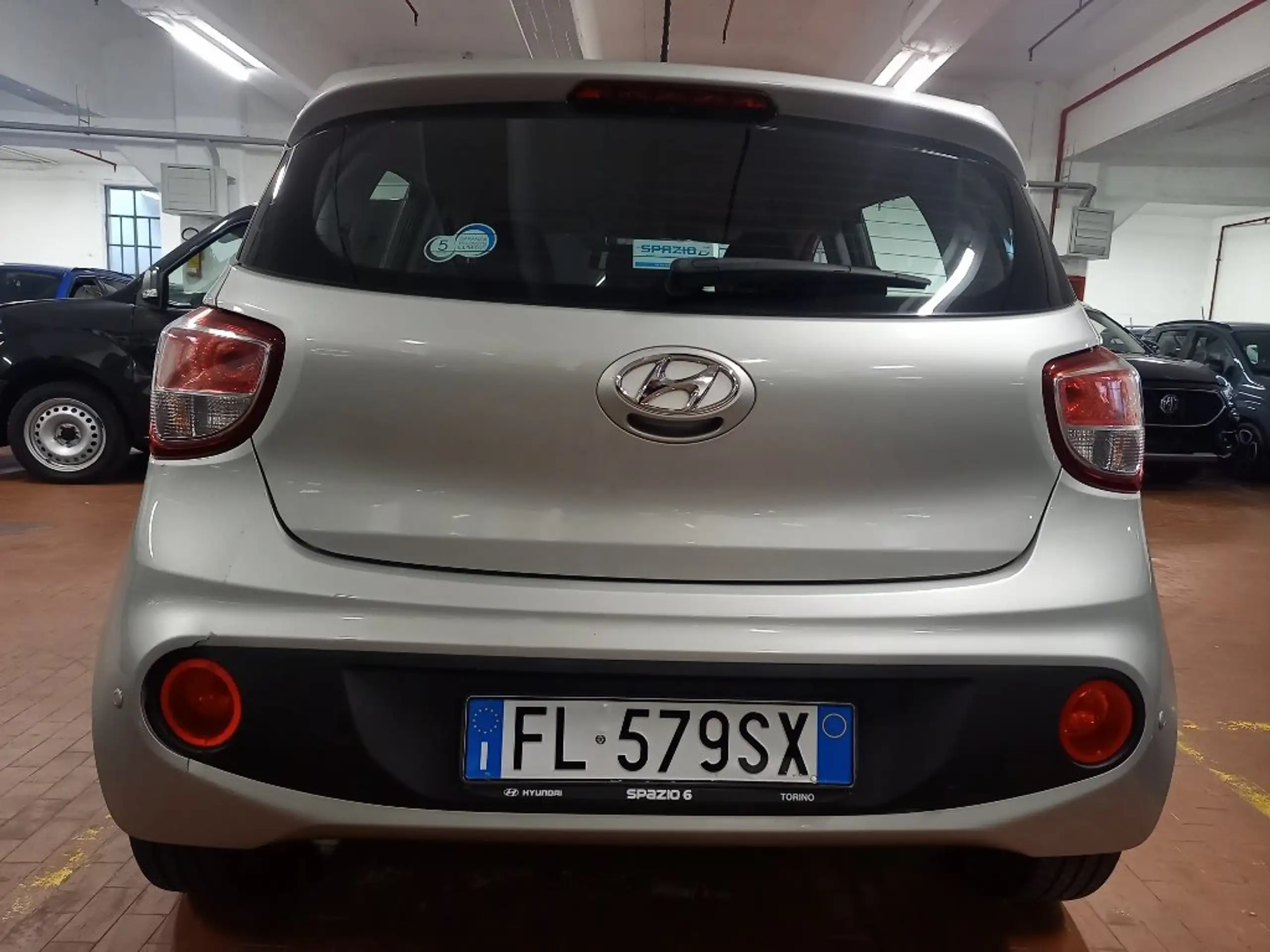 Hyundai - i10