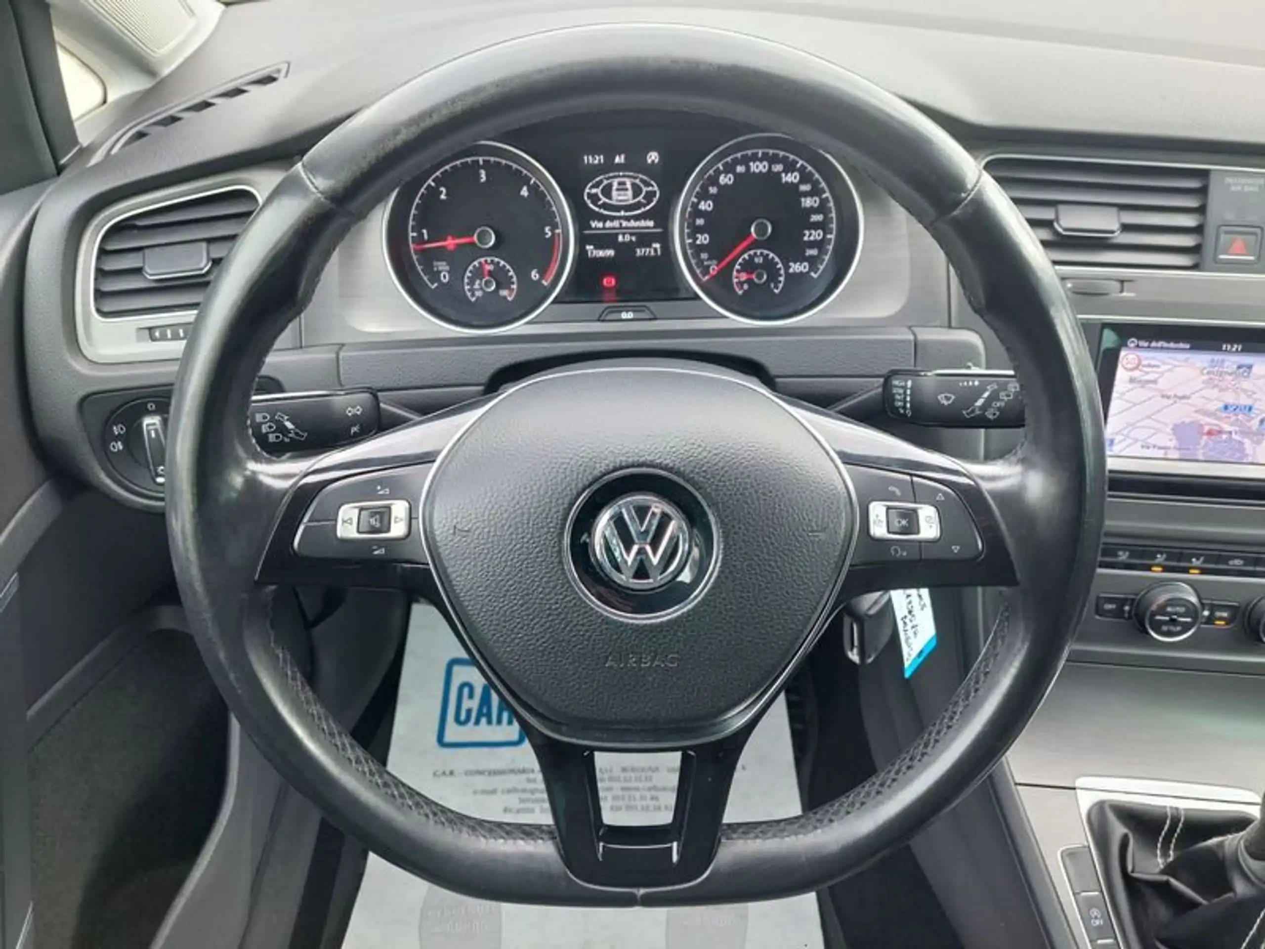 Volkswagen - Golf