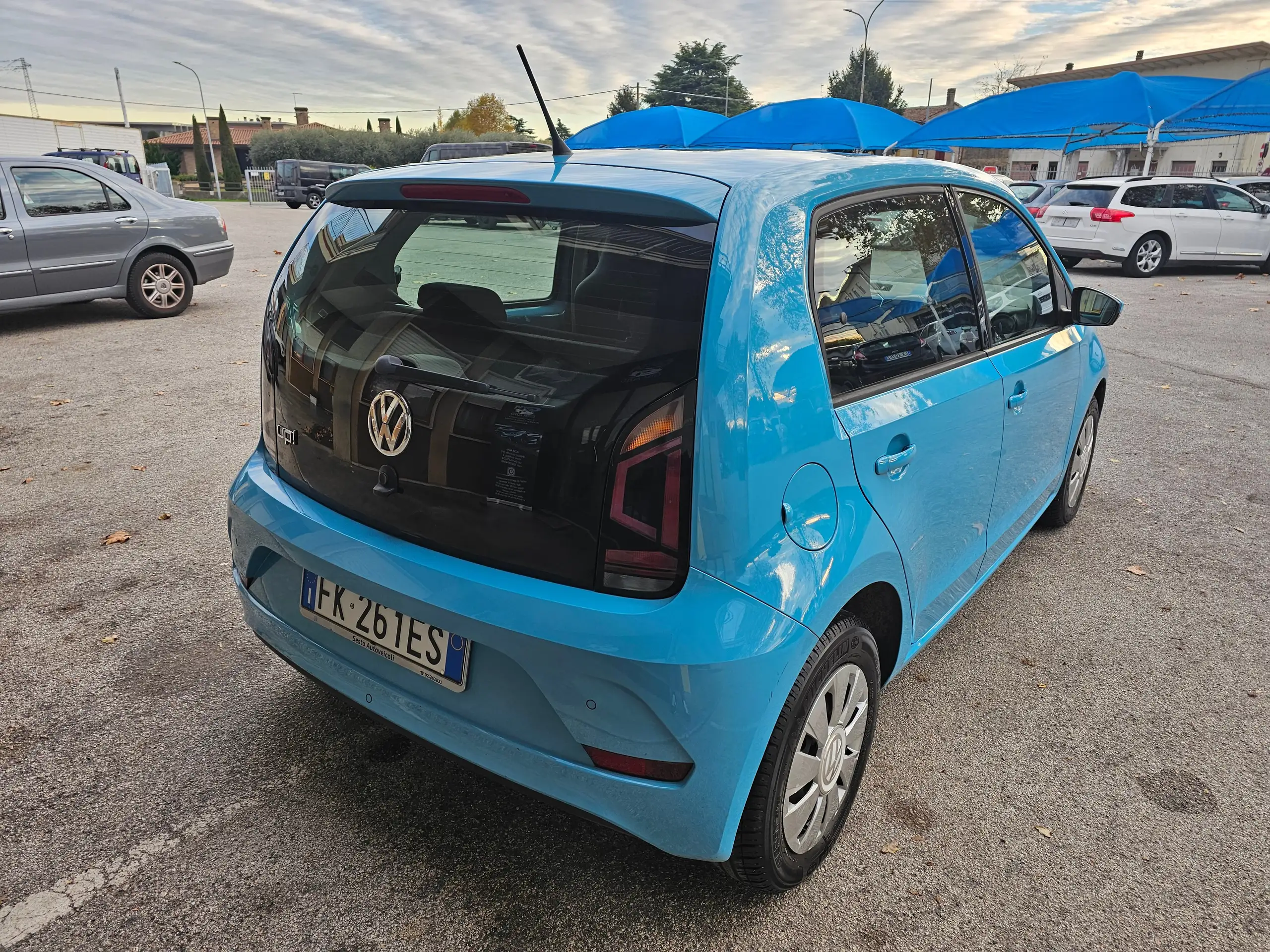 Volkswagen - up!