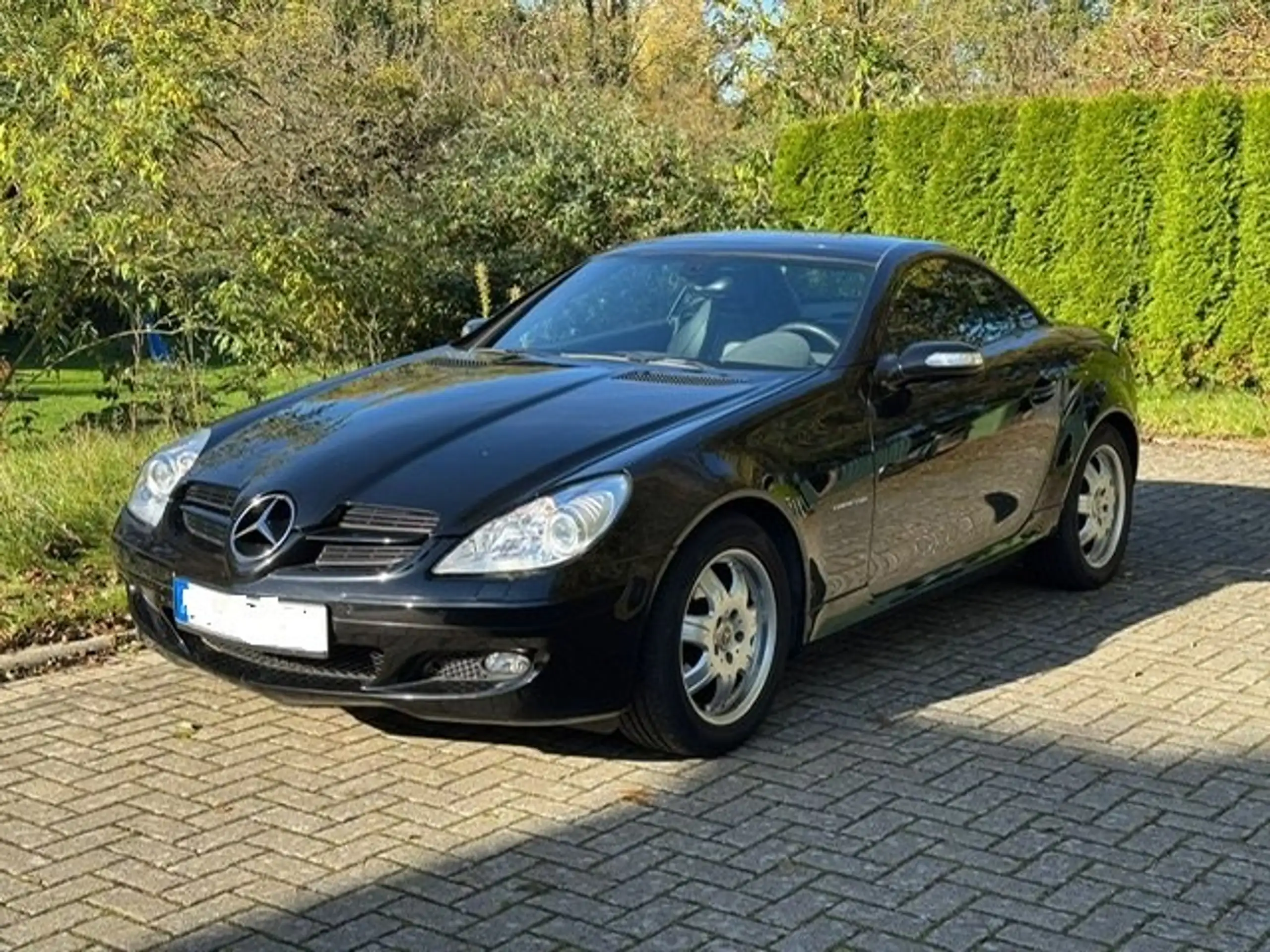 Mercedes-Benz - SLK 200