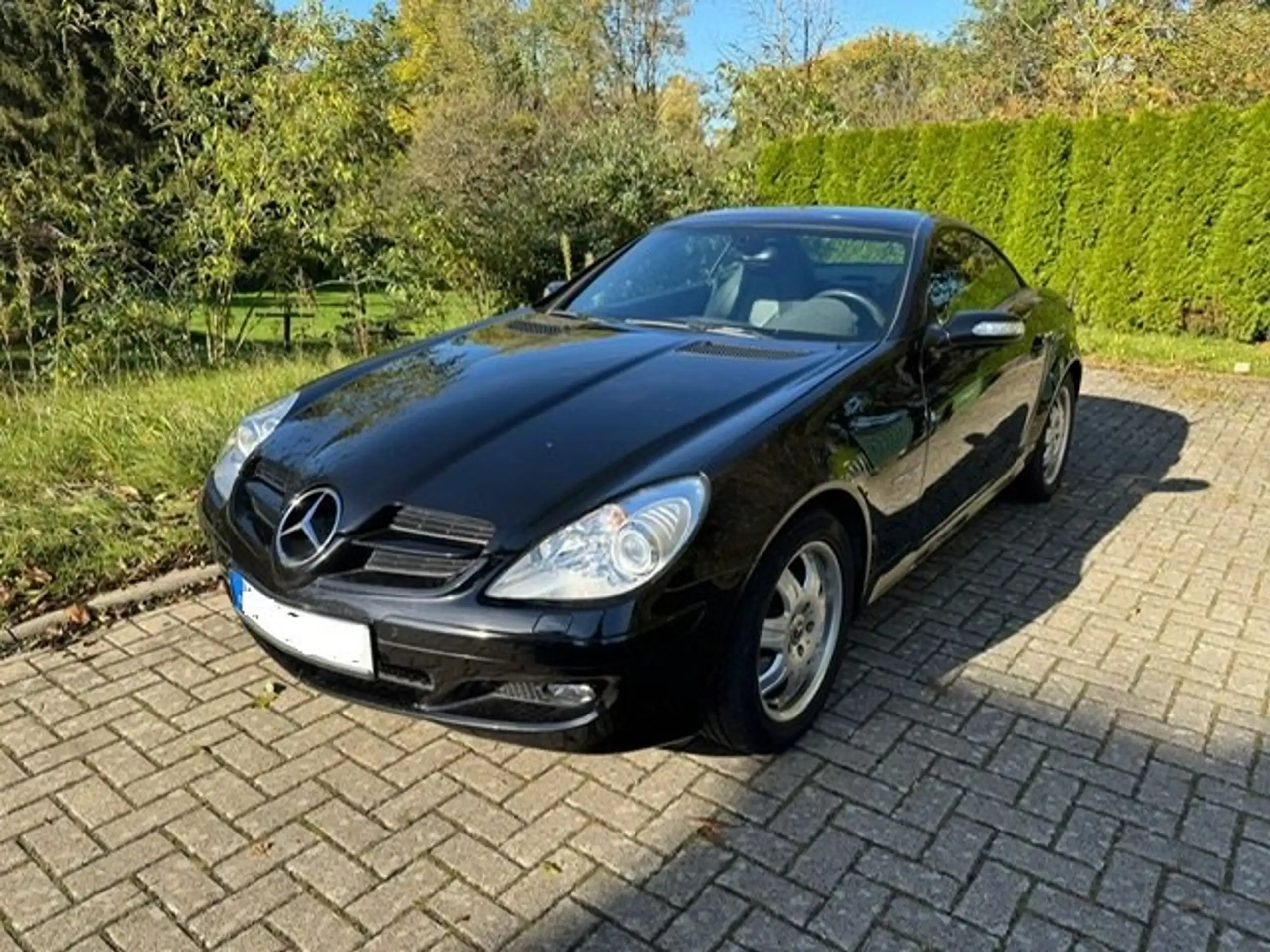 Mercedes-Benz - SLK 200