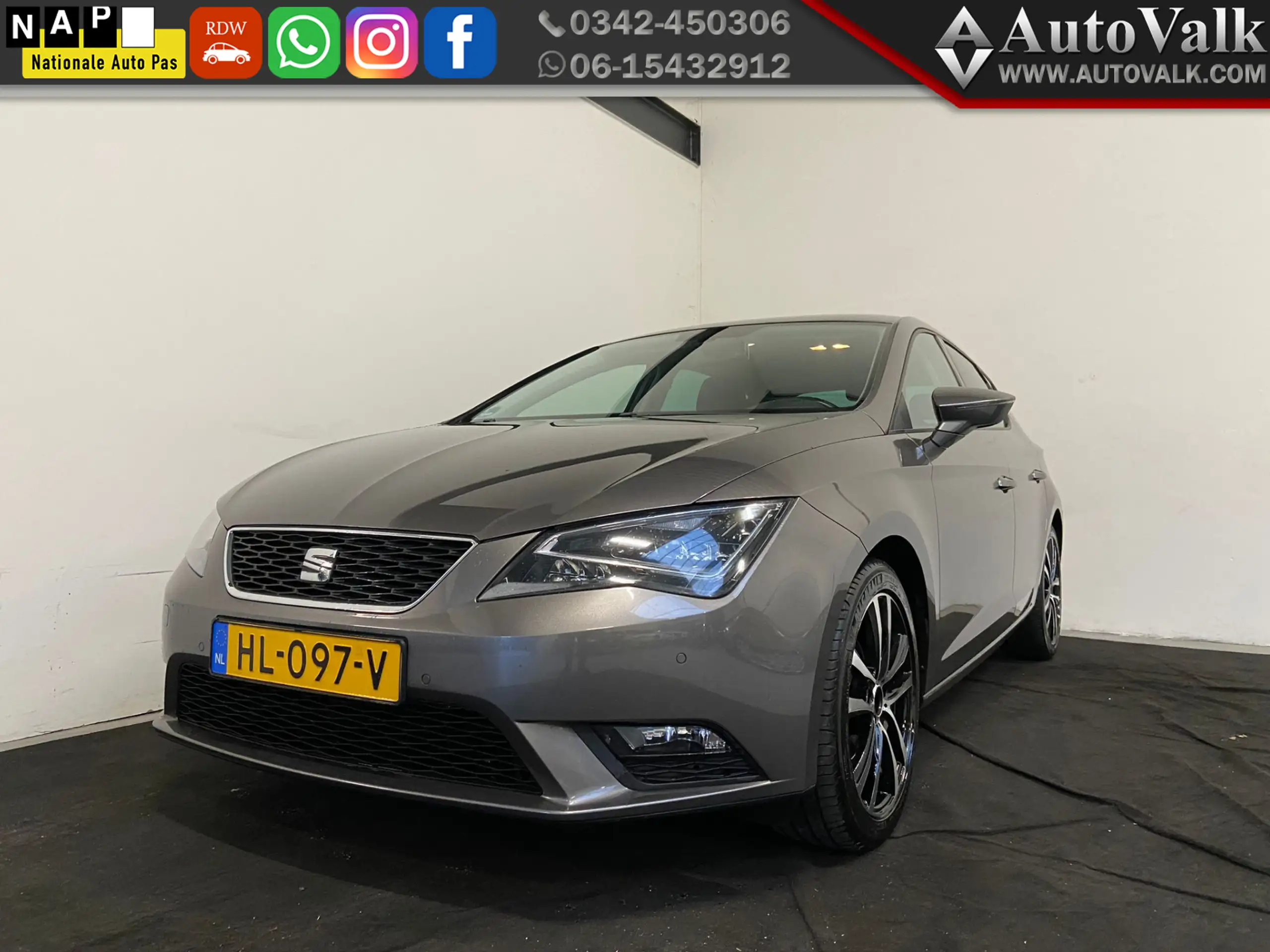 SEAT - Leon