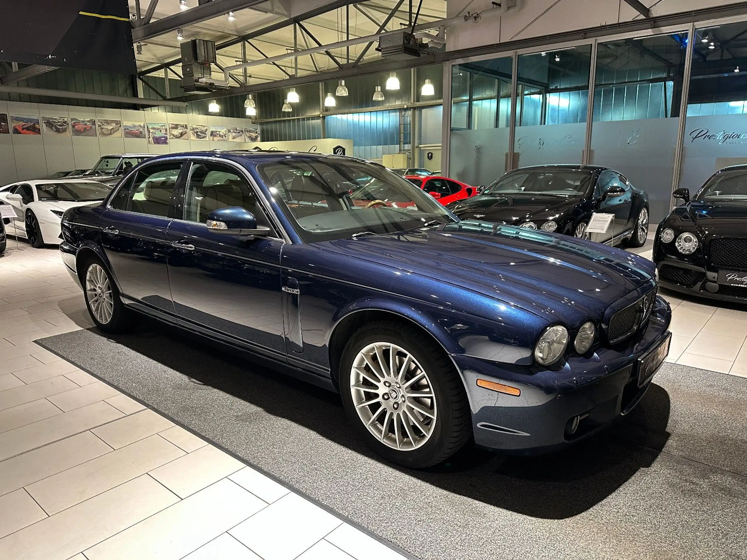 Jaguar - XJ