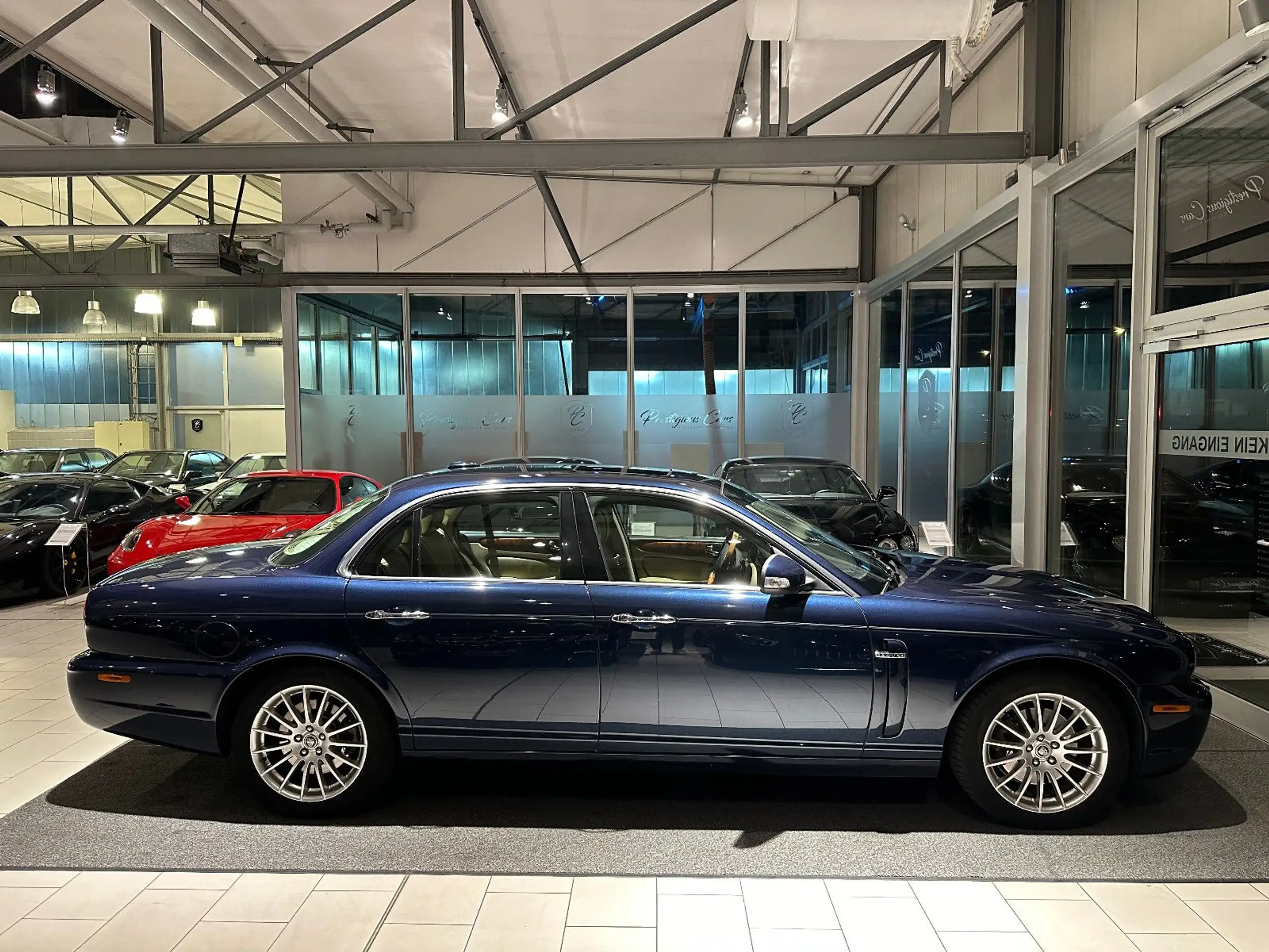 Jaguar - XJ