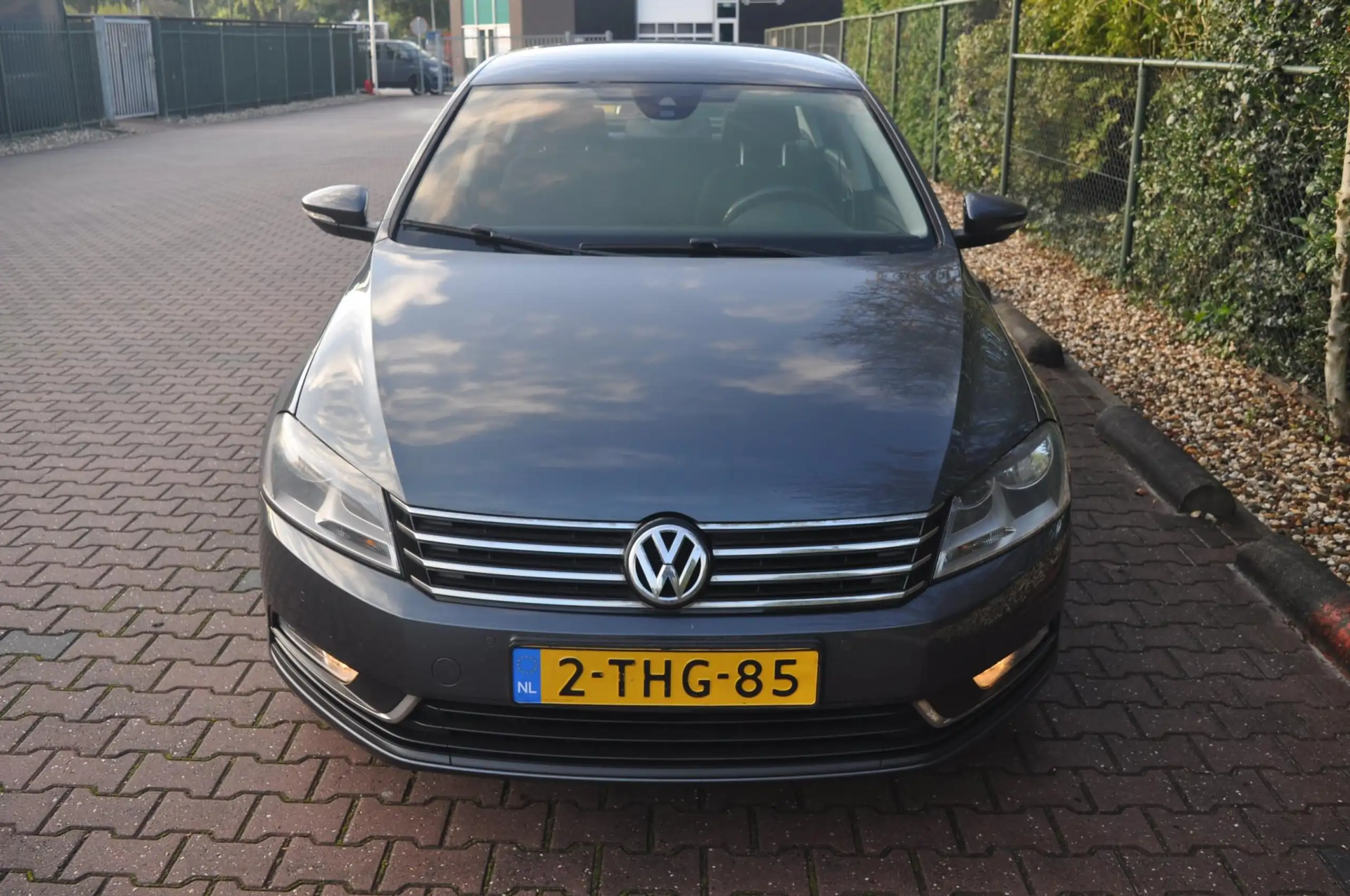 Volkswagen - Passat