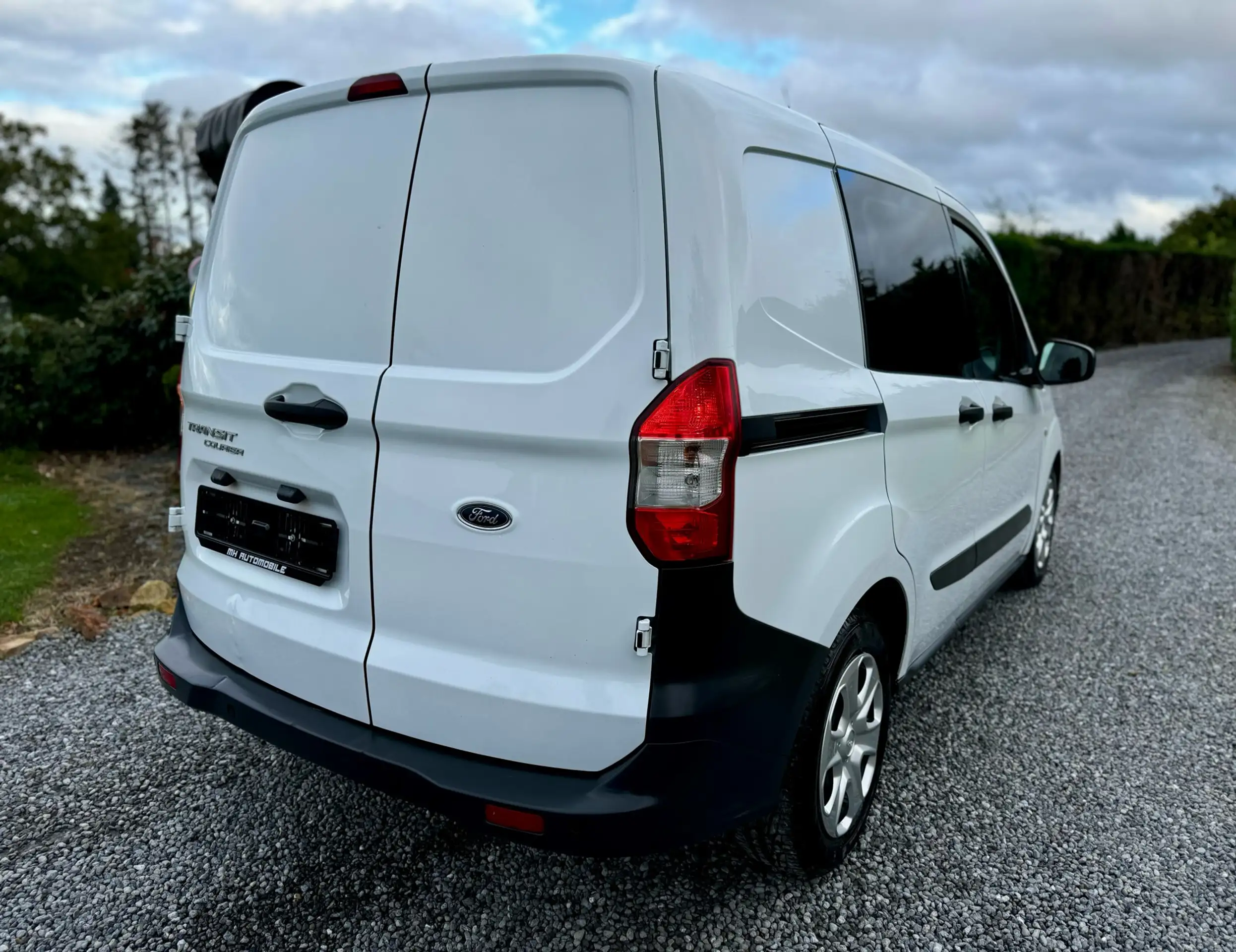 Ford - Transit Courier