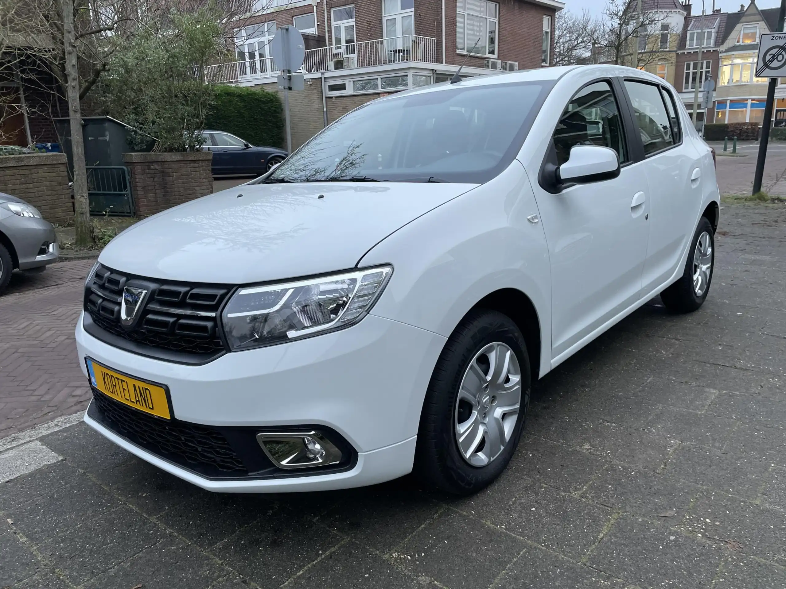 Dacia - Sandero