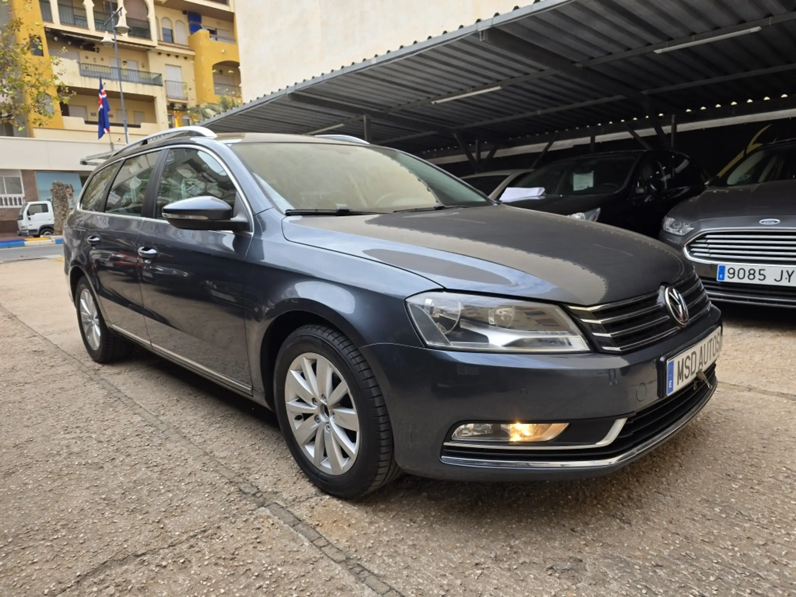 Volkswagen - Passat