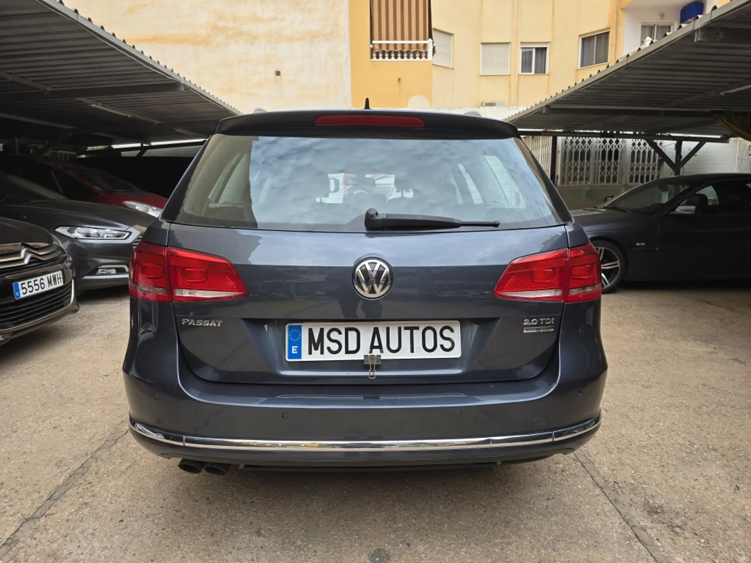 Volkswagen - Passat