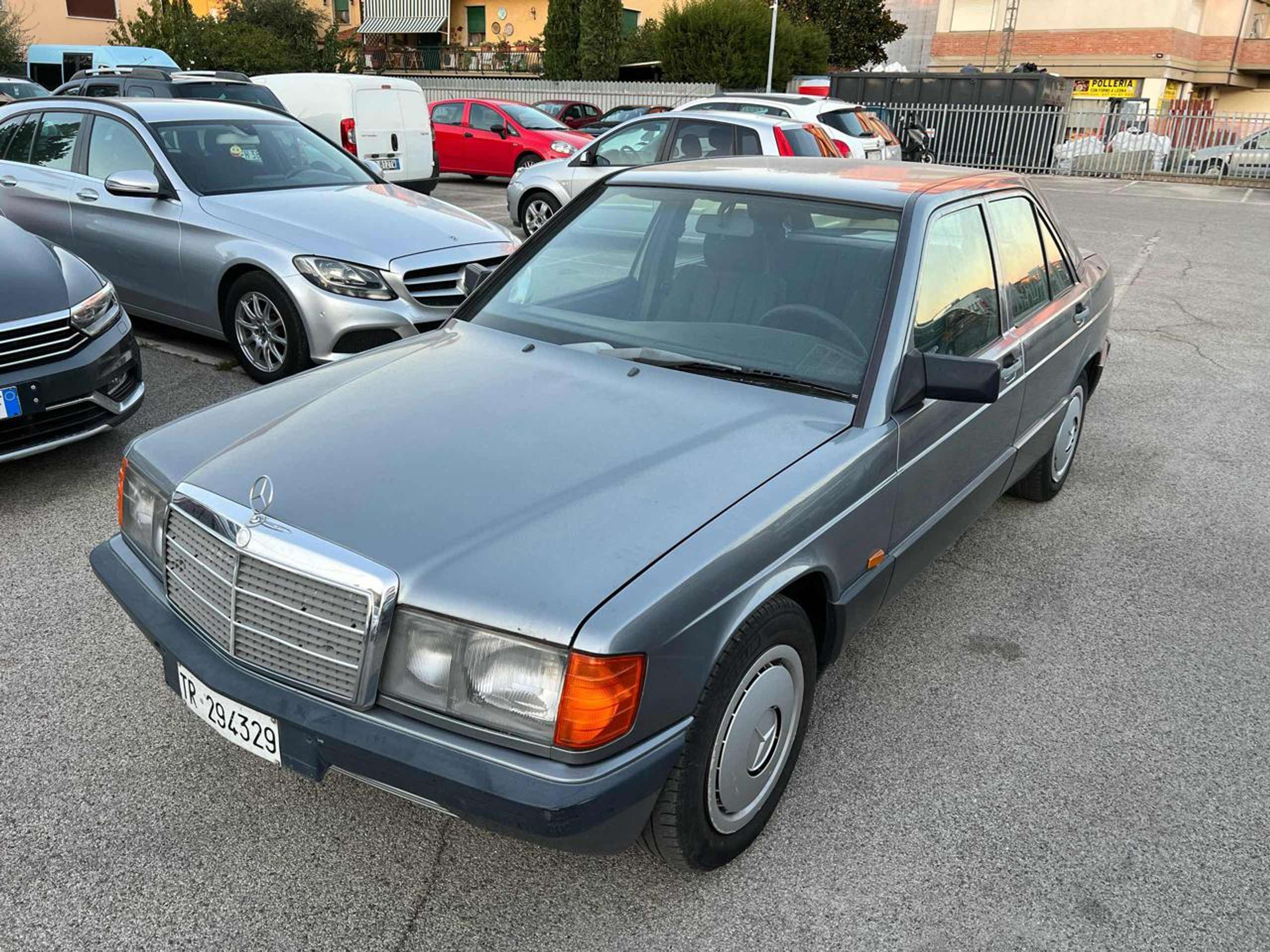 Mercedes-Benz 190 1989