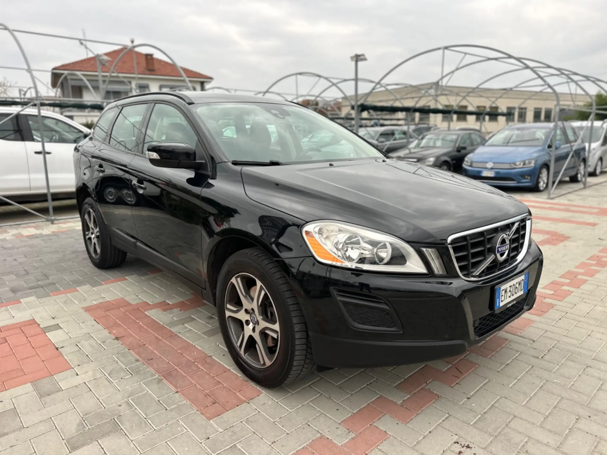 Volvo - XC60