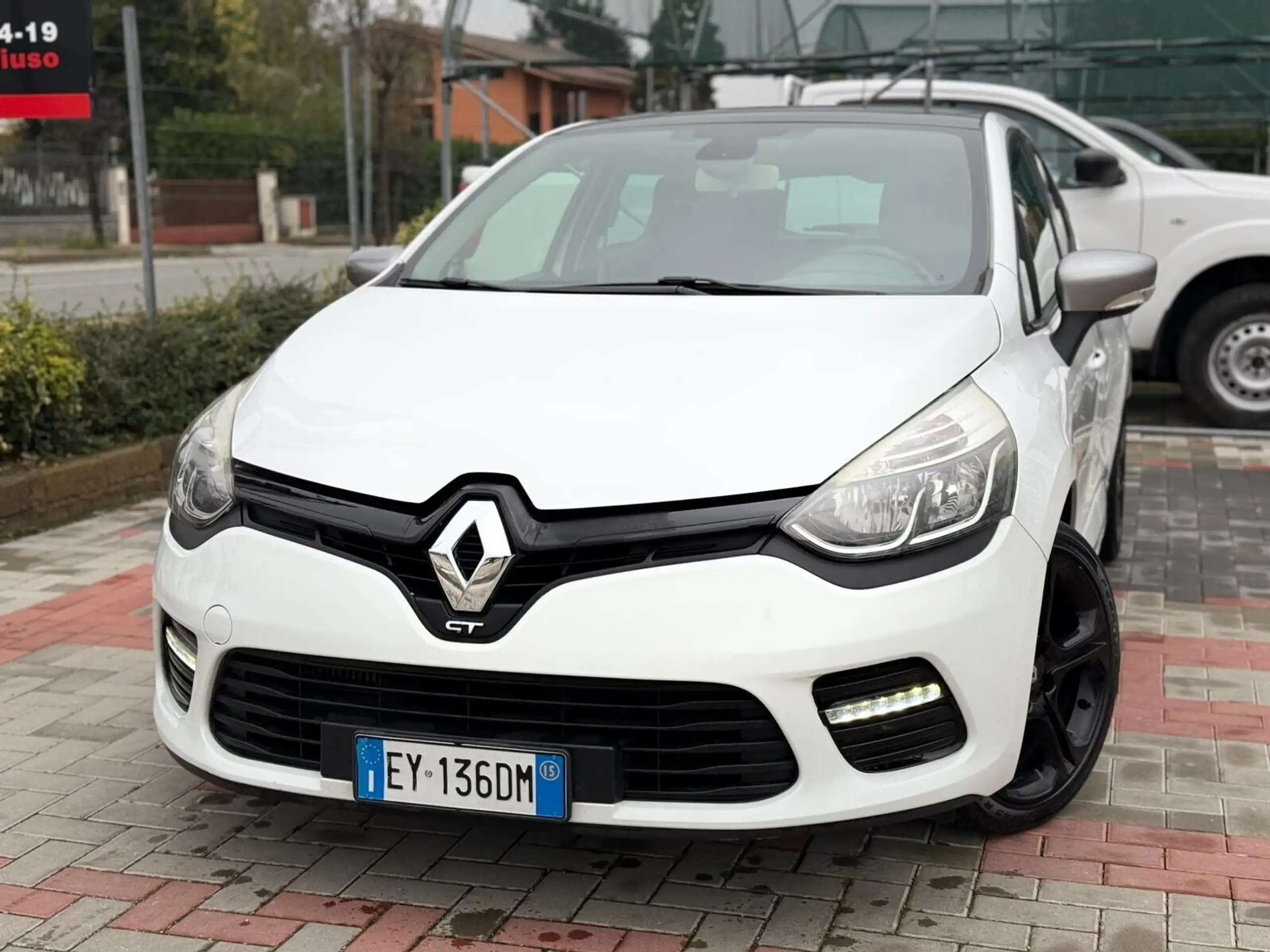 Renault - Clio