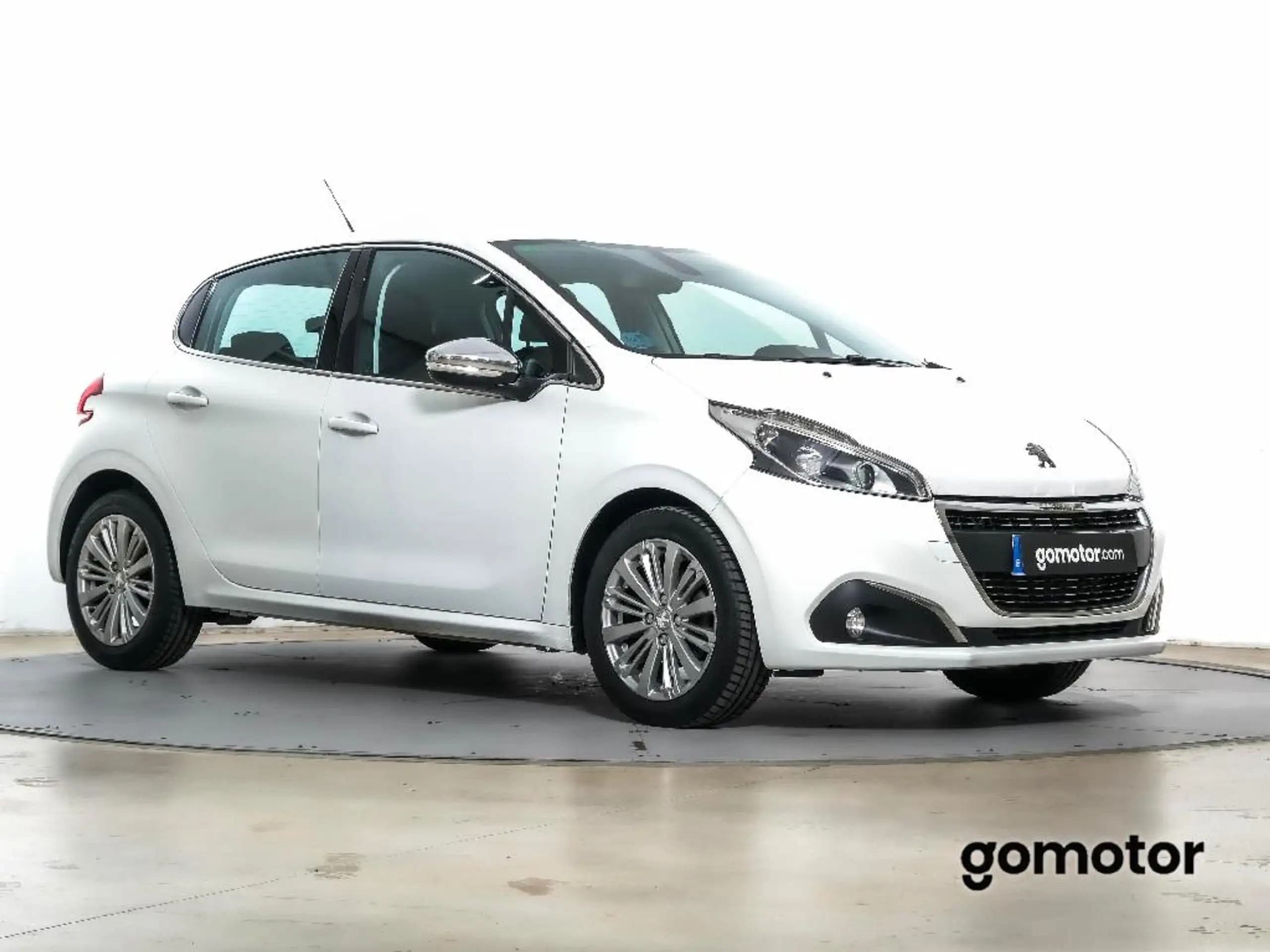 Peugeot - 208