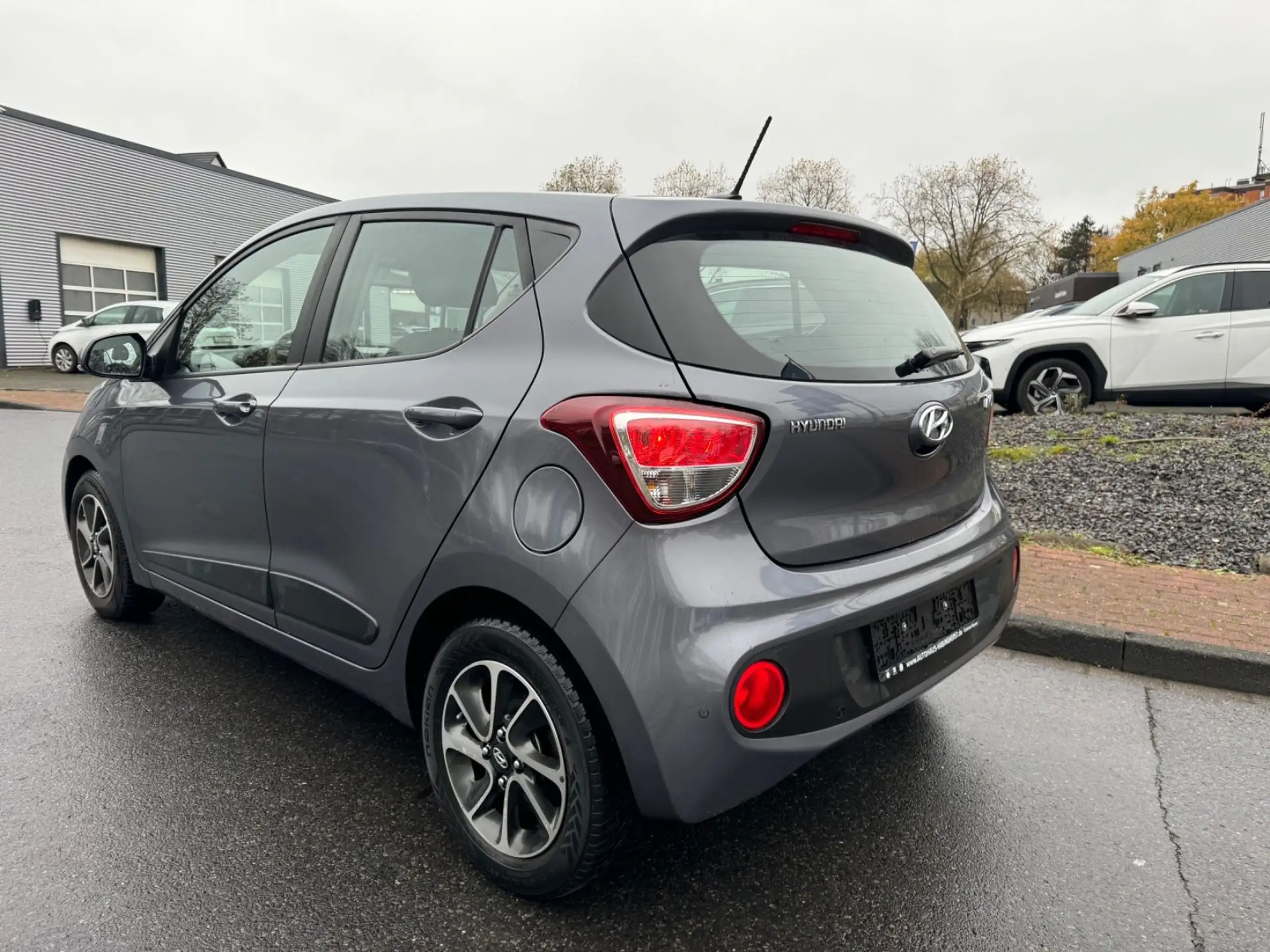 Hyundai - i10