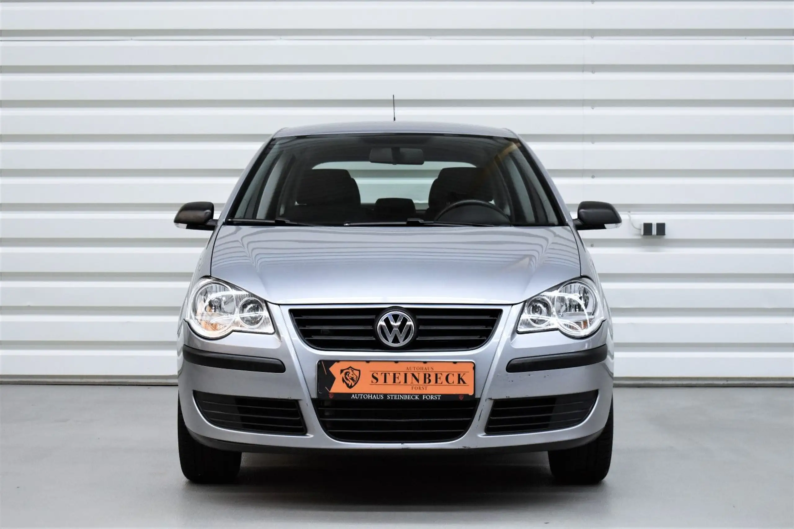 Volkswagen - Polo