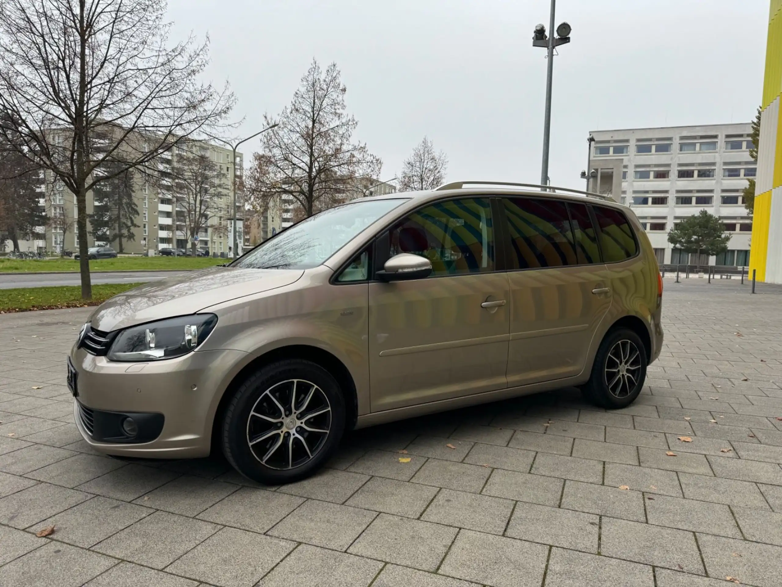 Volkswagen - Touran