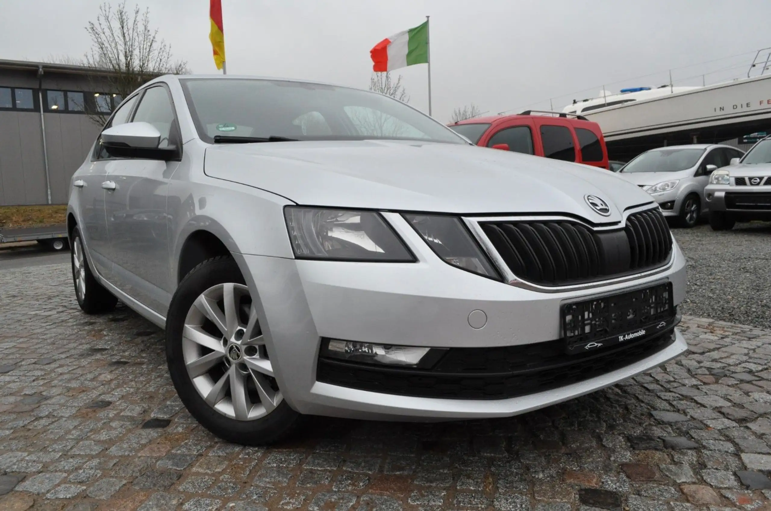 Skoda - Octavia