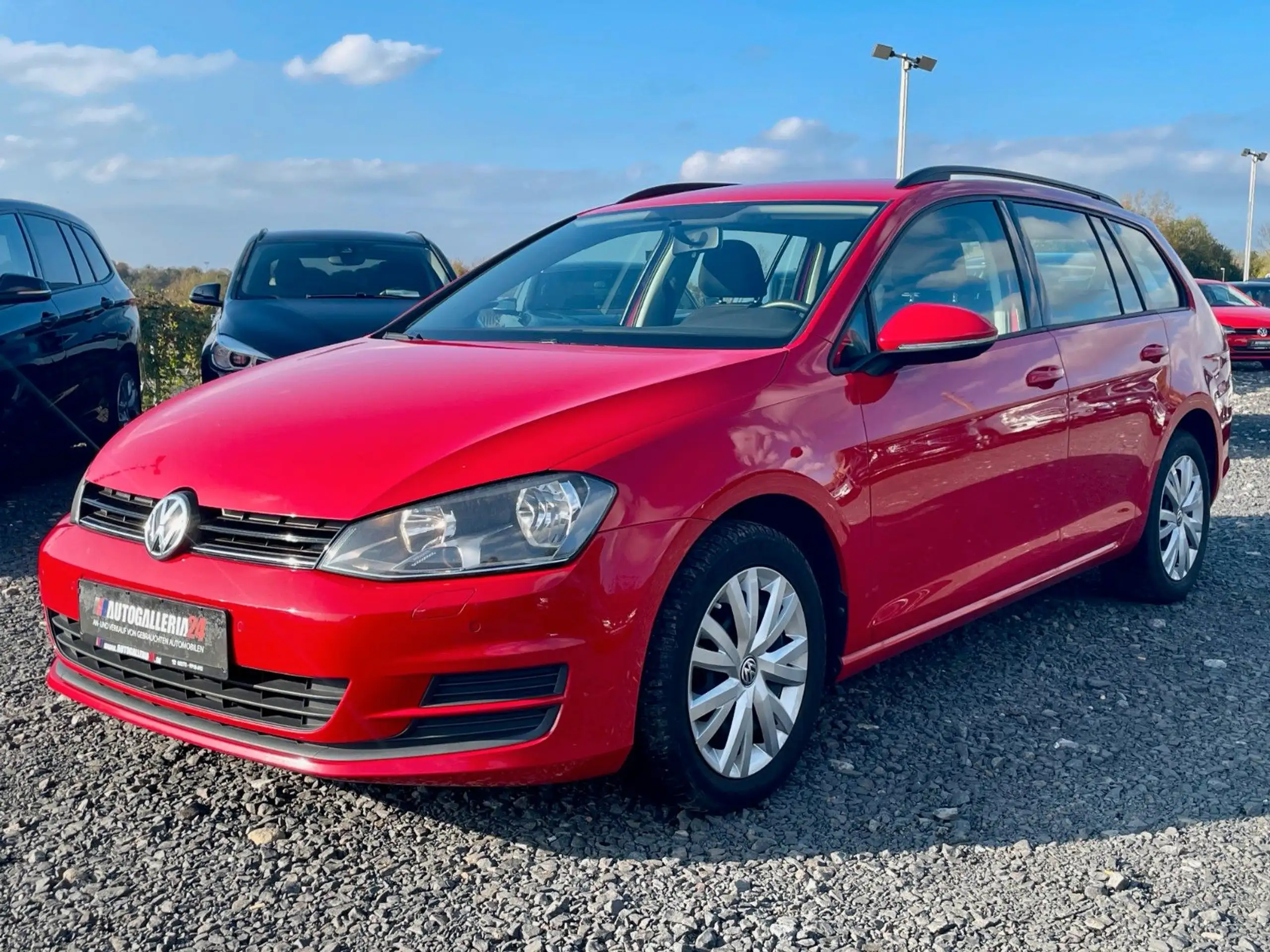 Volkswagen - Golf