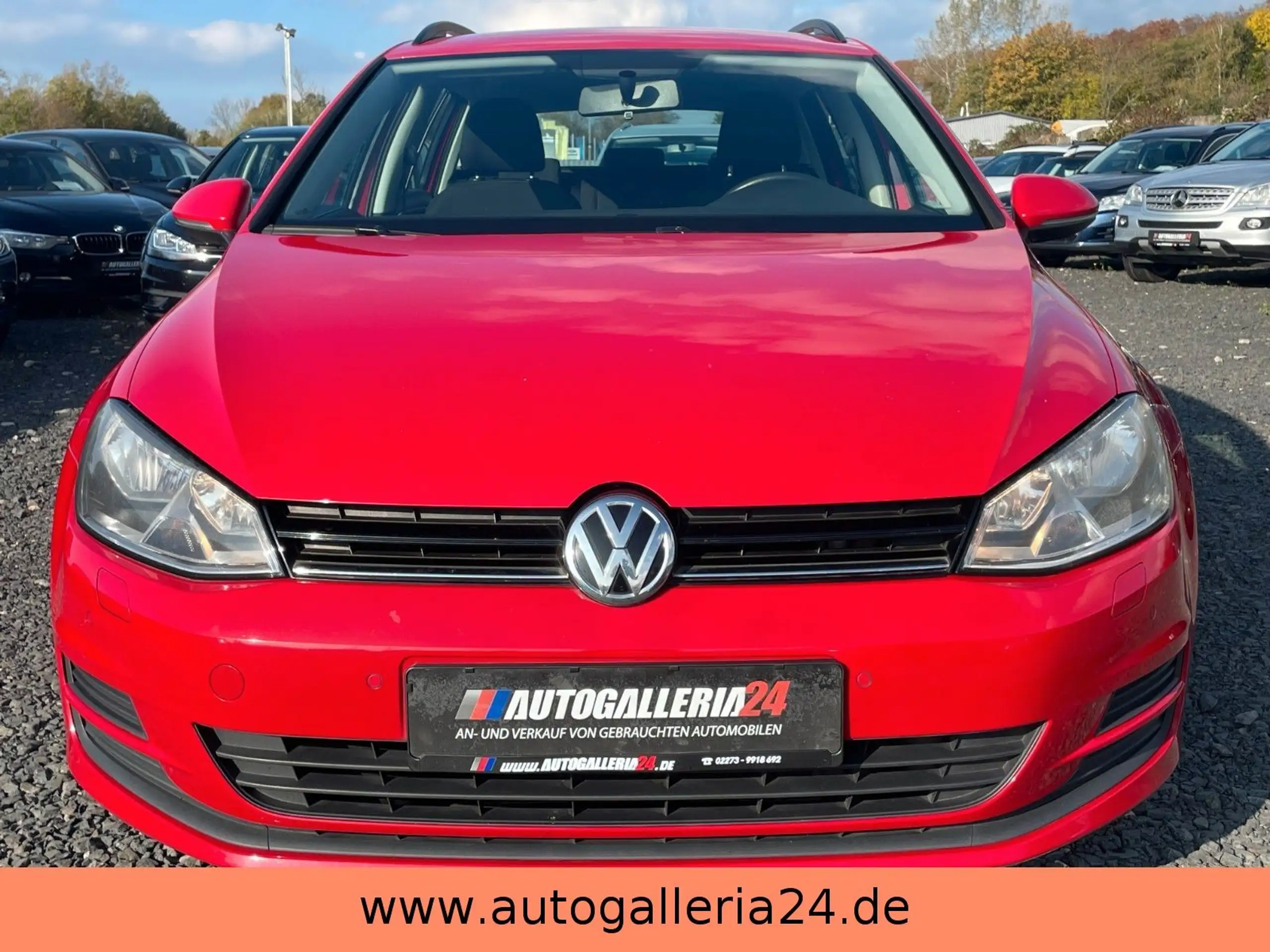 Volkswagen - Golf