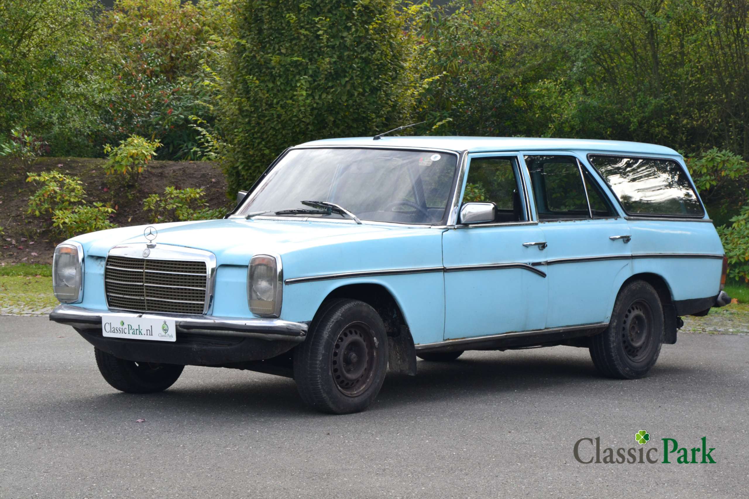 Mercedes-Benz 220 1974