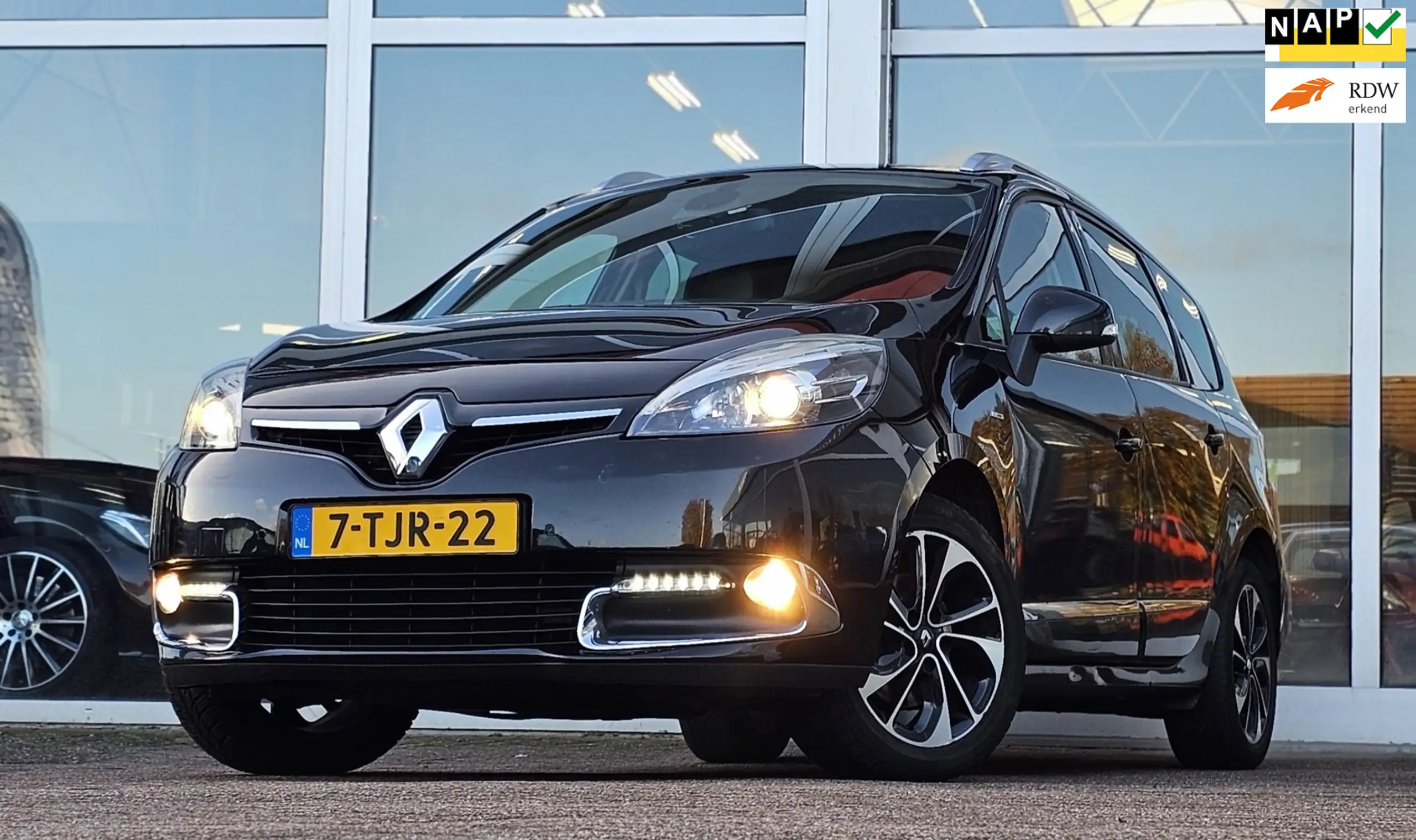 Renault - Grand Scenic