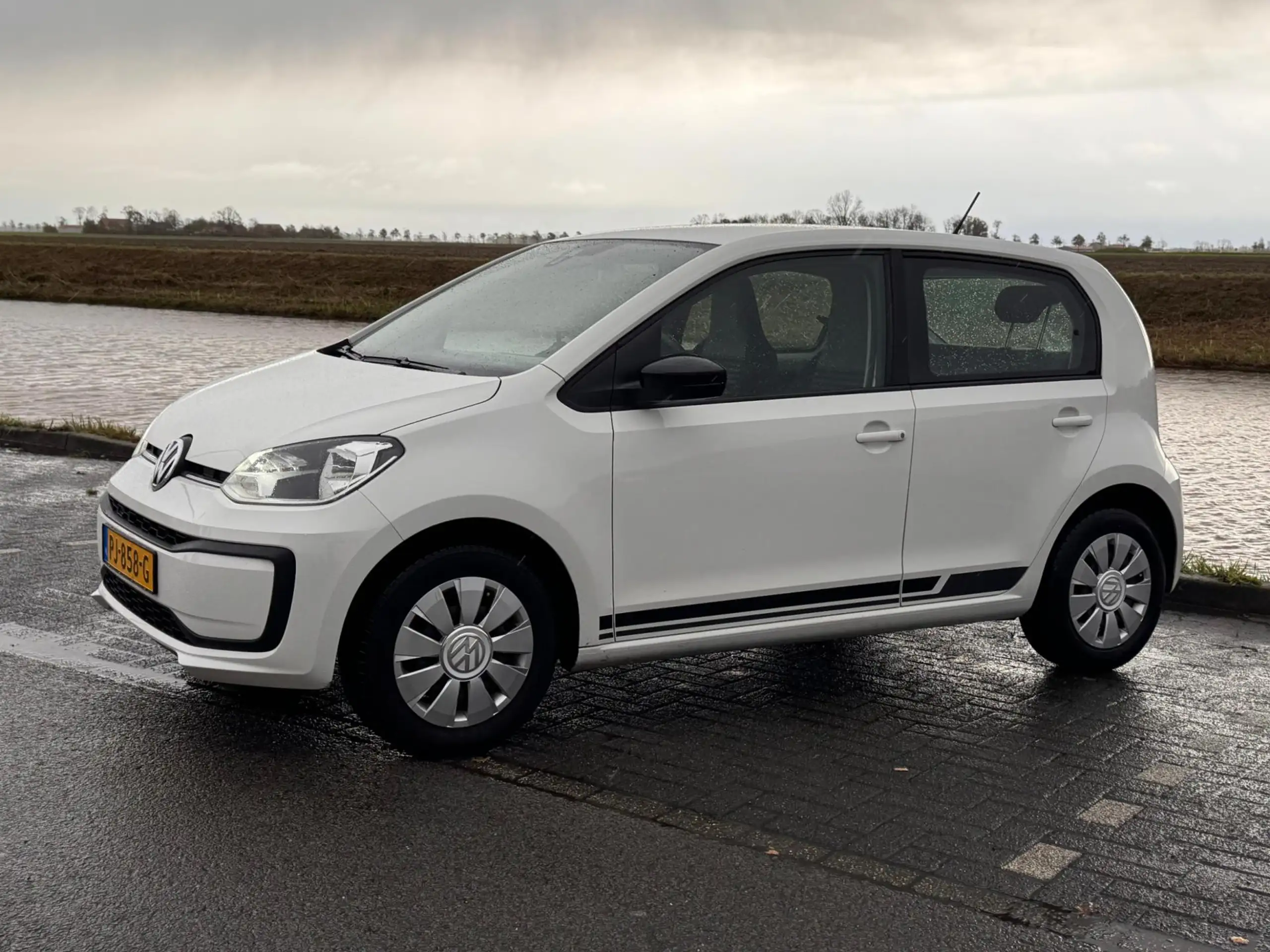 Volkswagen - up!