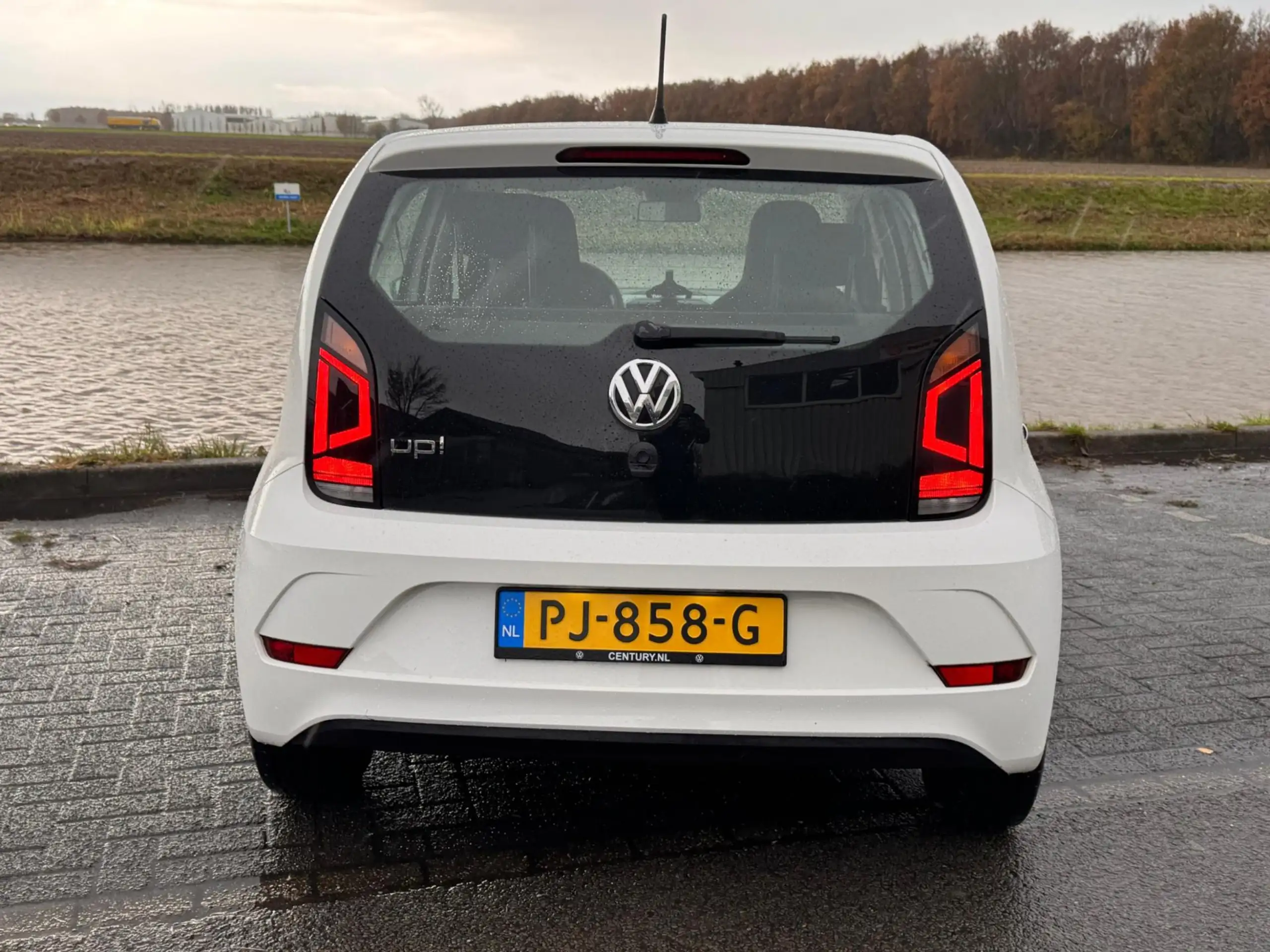 Volkswagen - up!