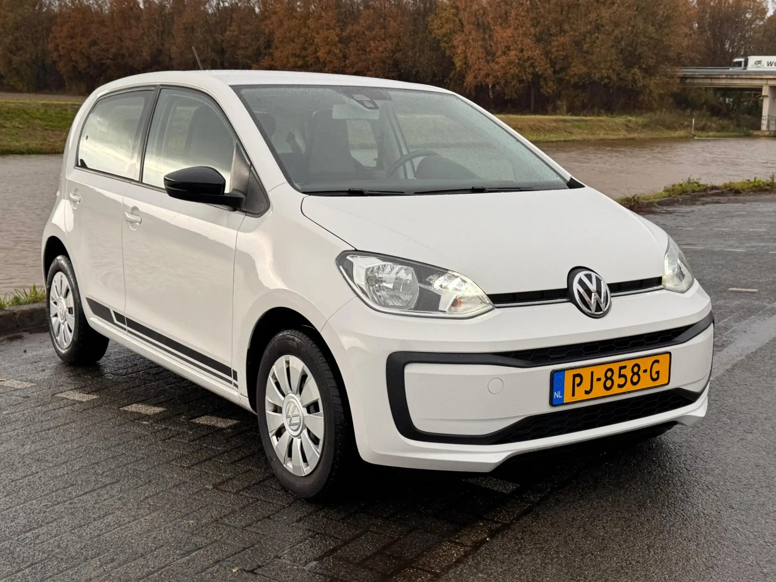 Volkswagen - up!