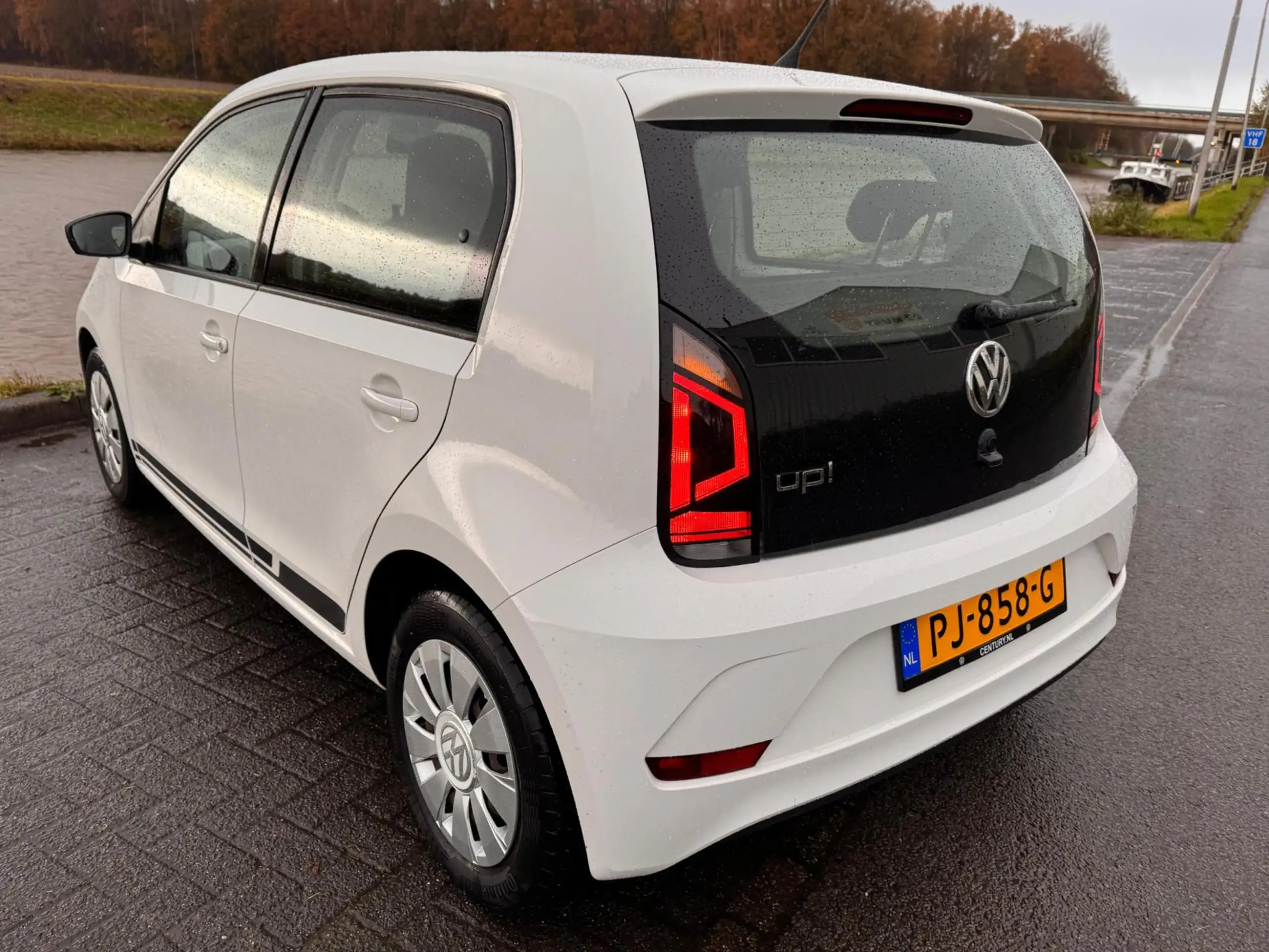 Volkswagen - up!