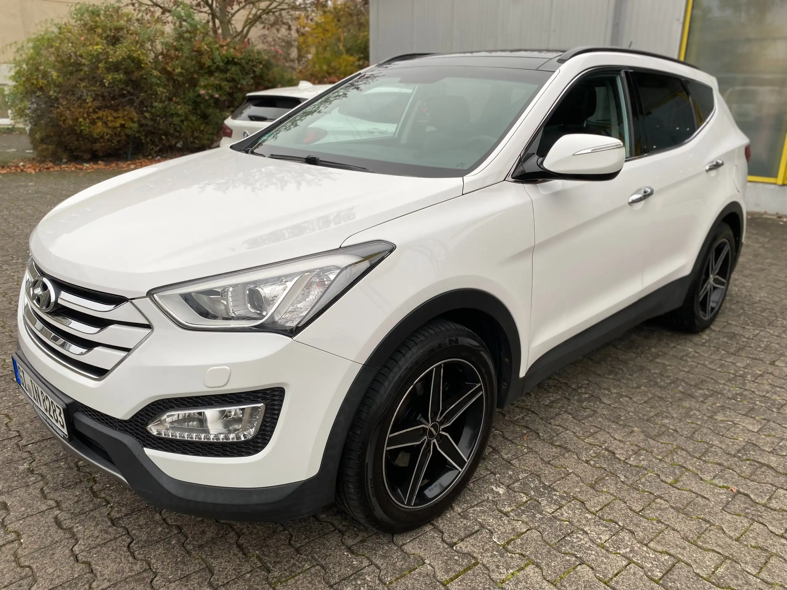 Hyundai - SANTA FE