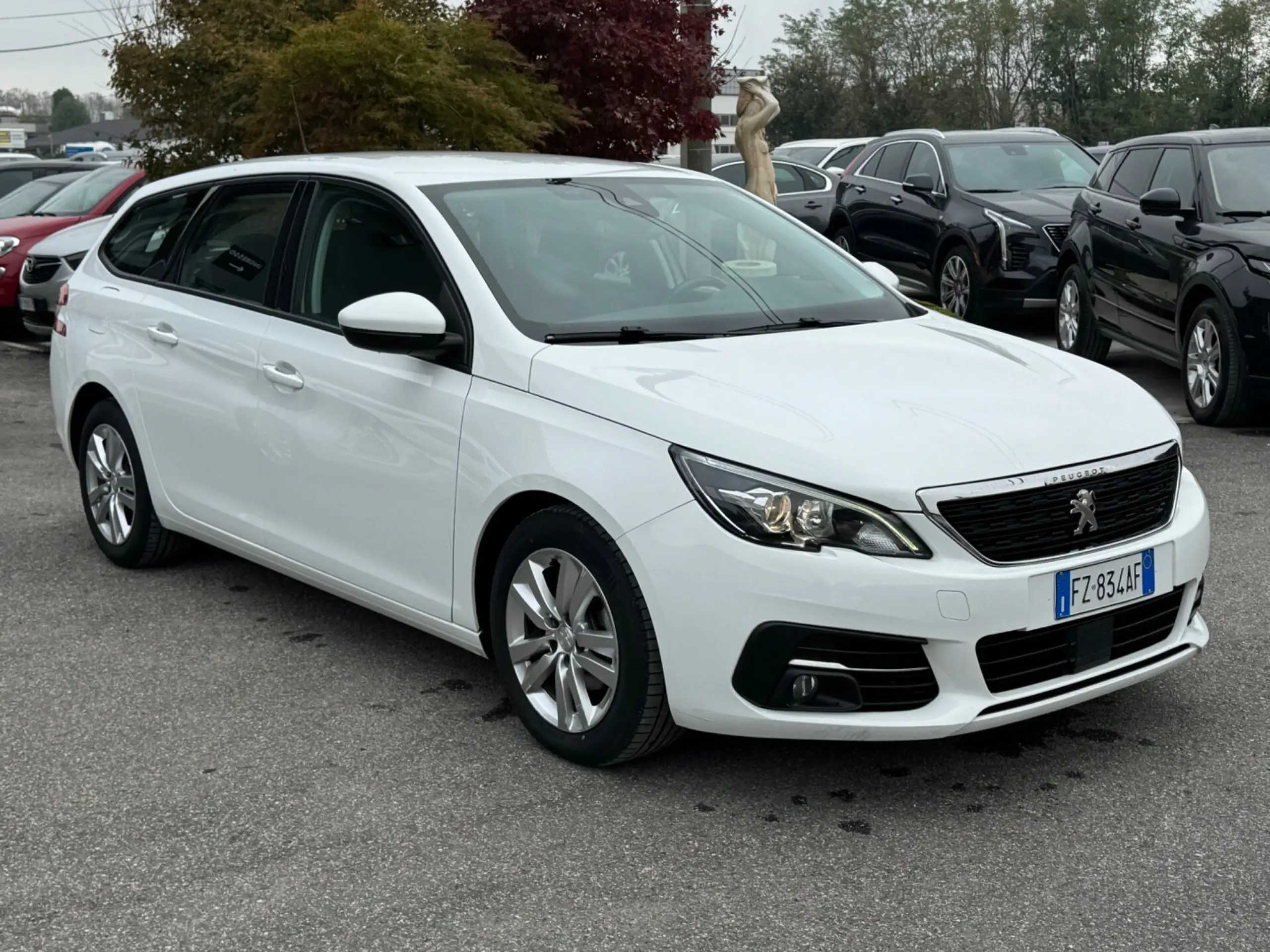 Peugeot - 308