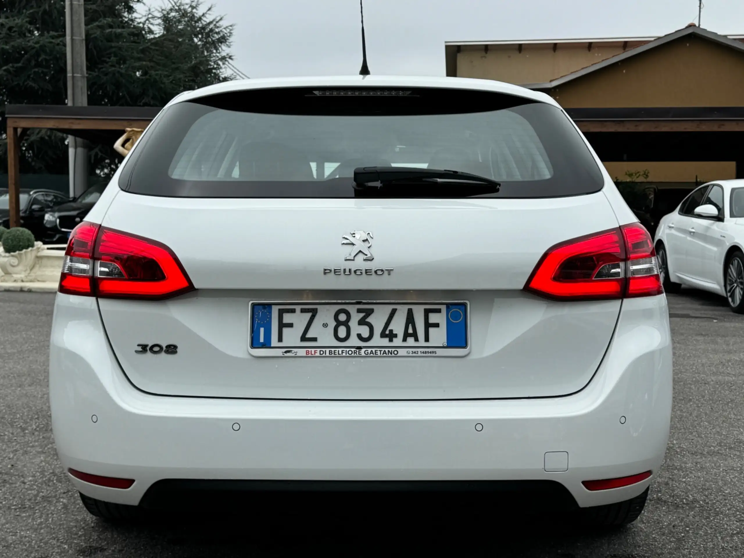 Peugeot - 308