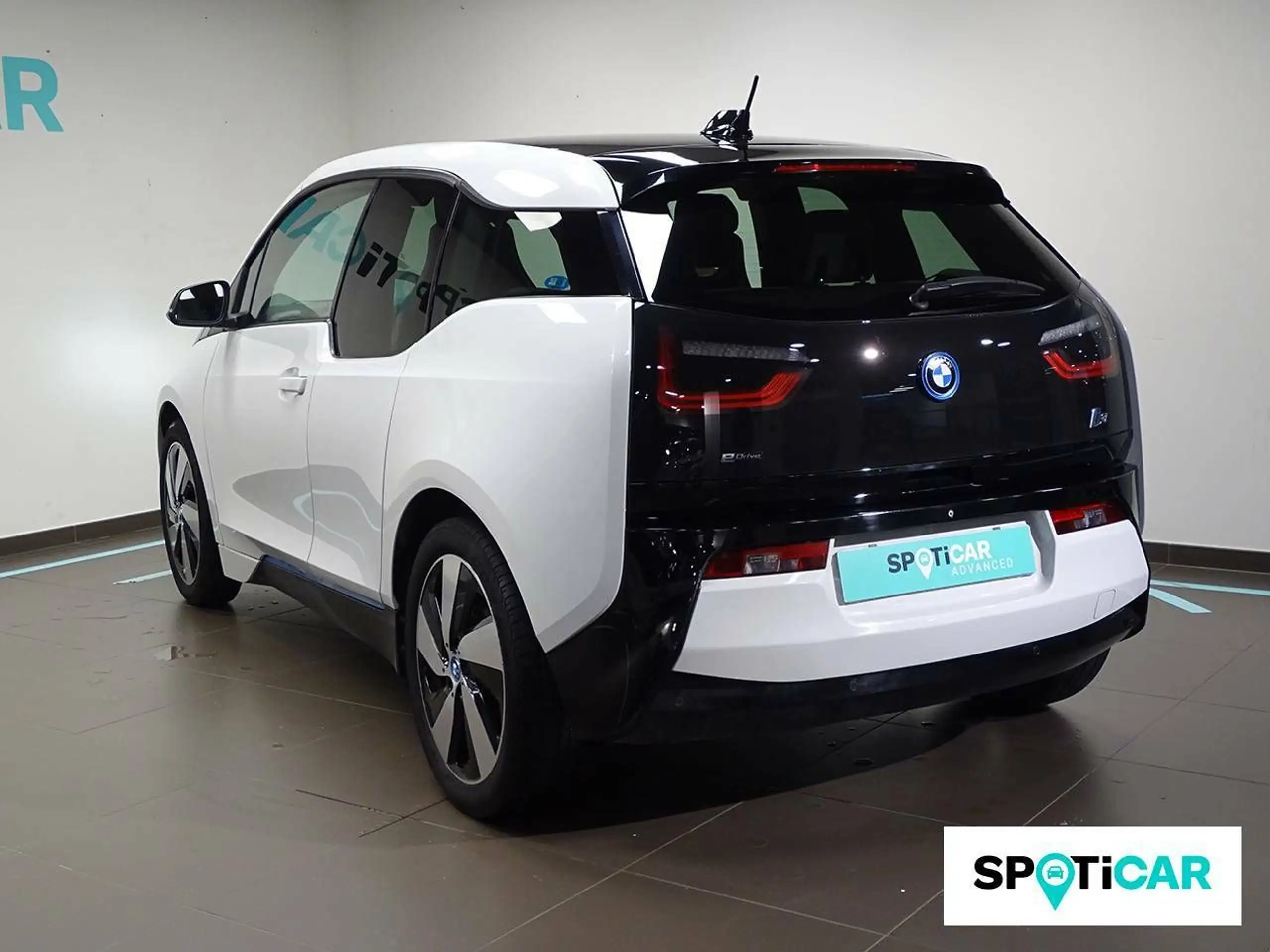 BMW - i3