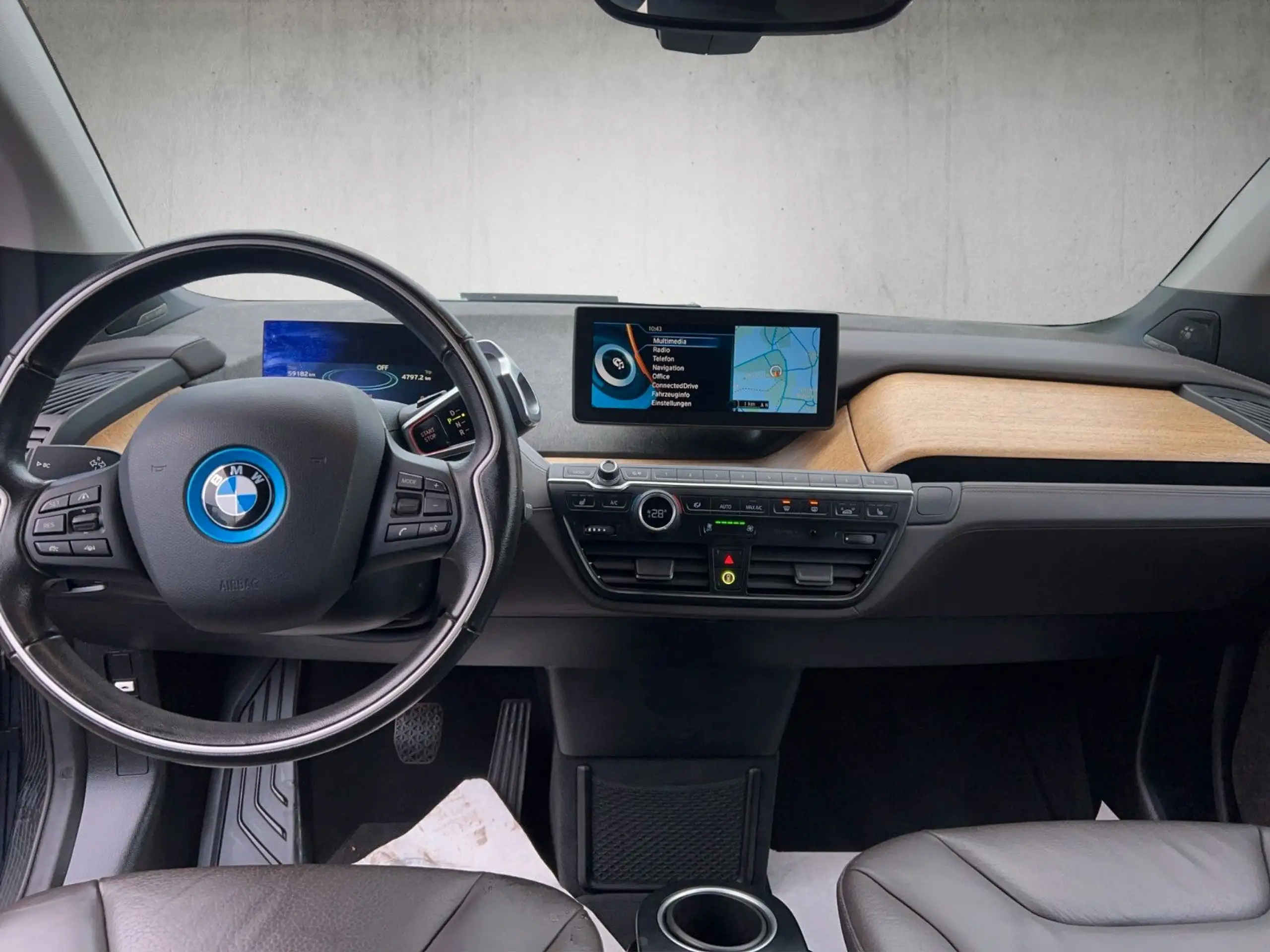 BMW - i3