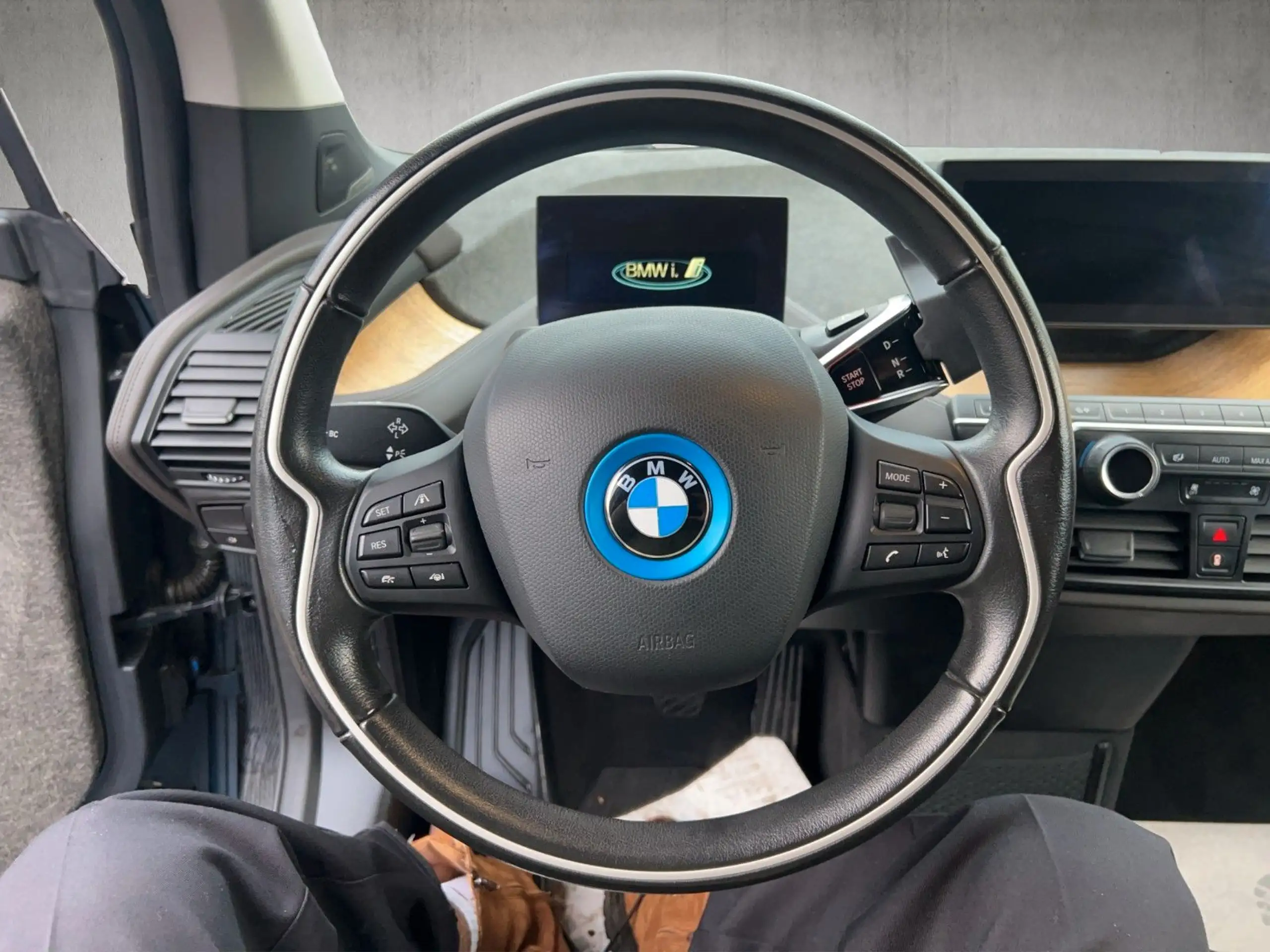 BMW - i3