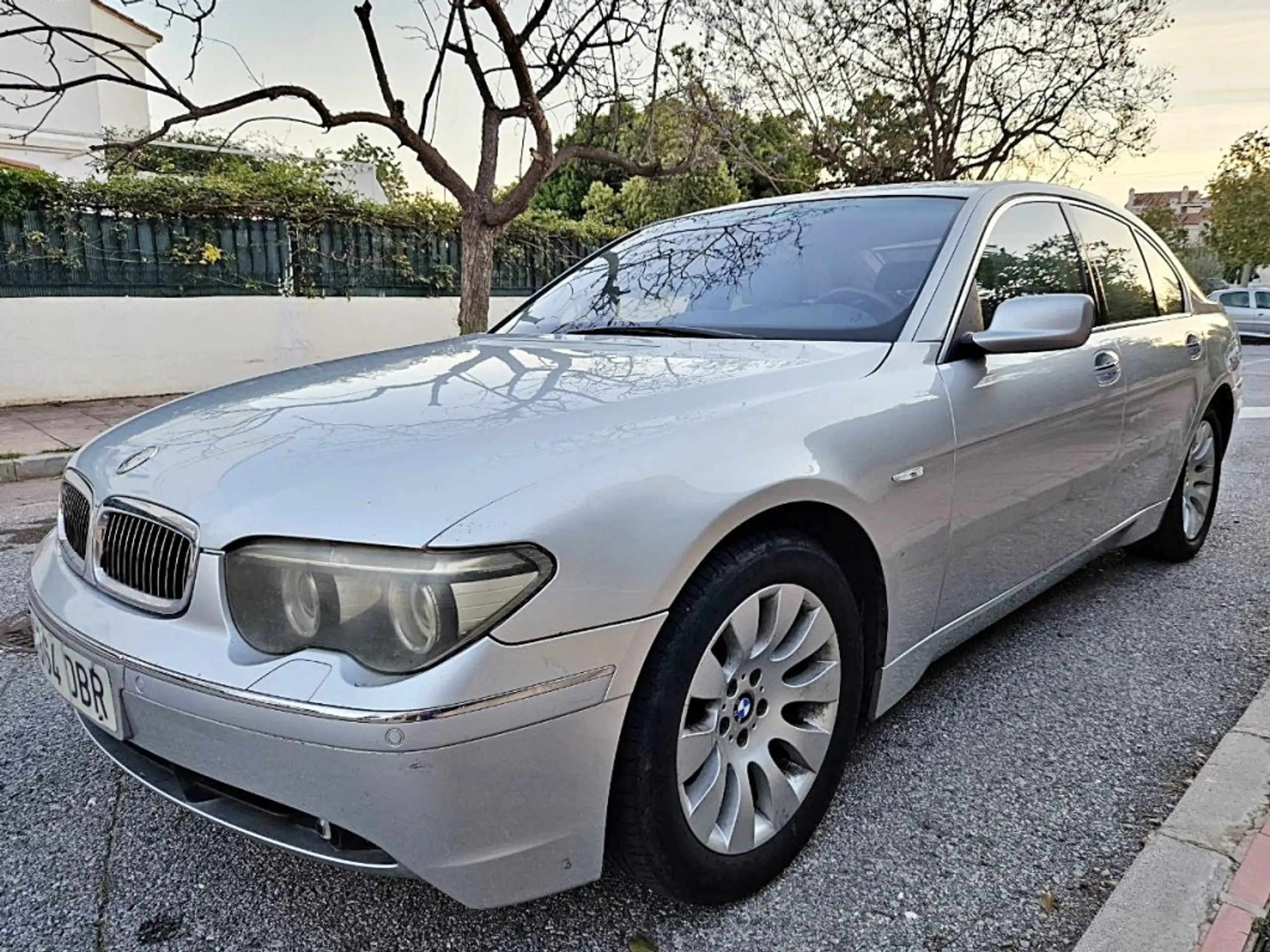 BMW - 760