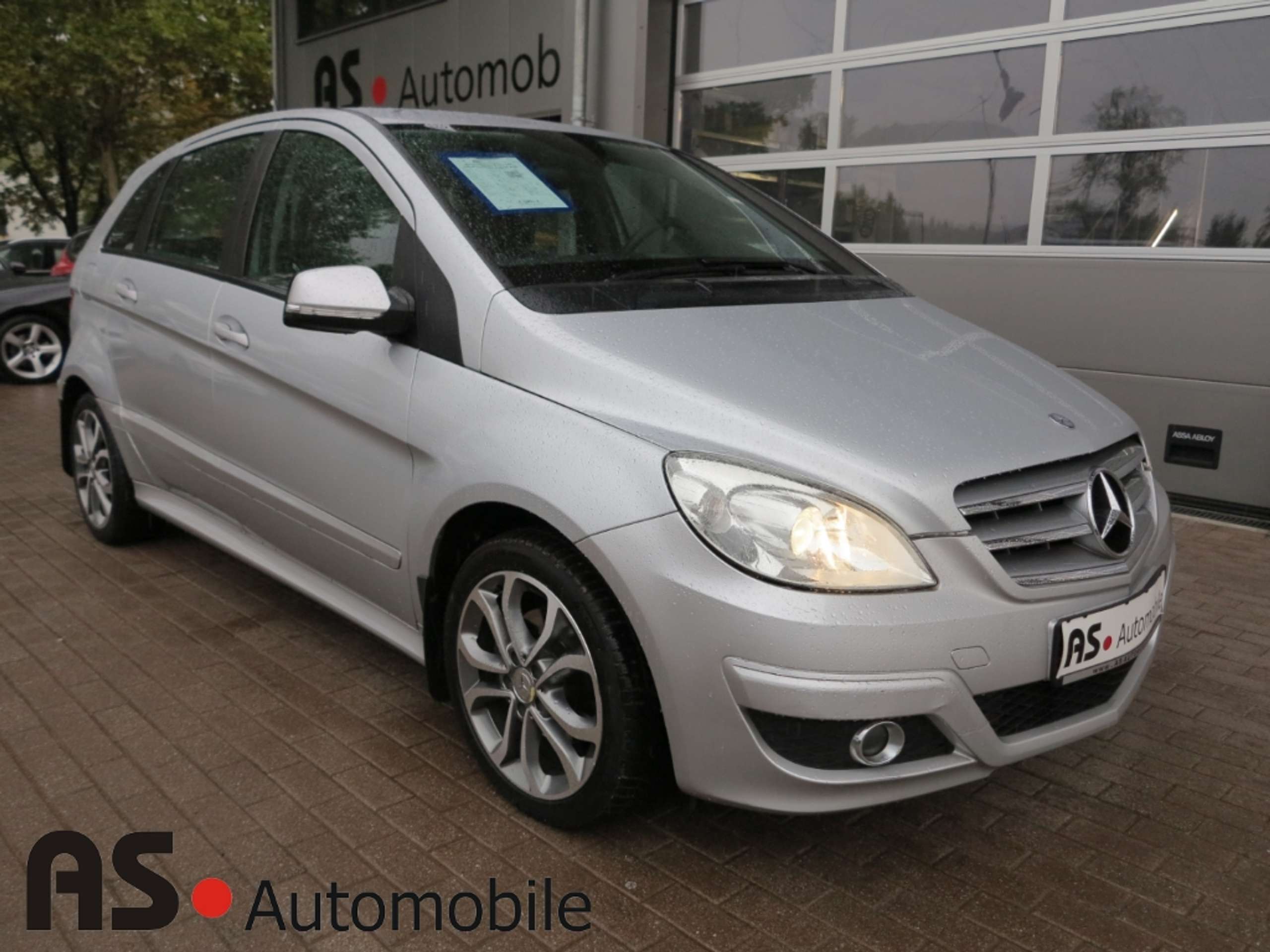 Mercedes-Benz B 180 2009