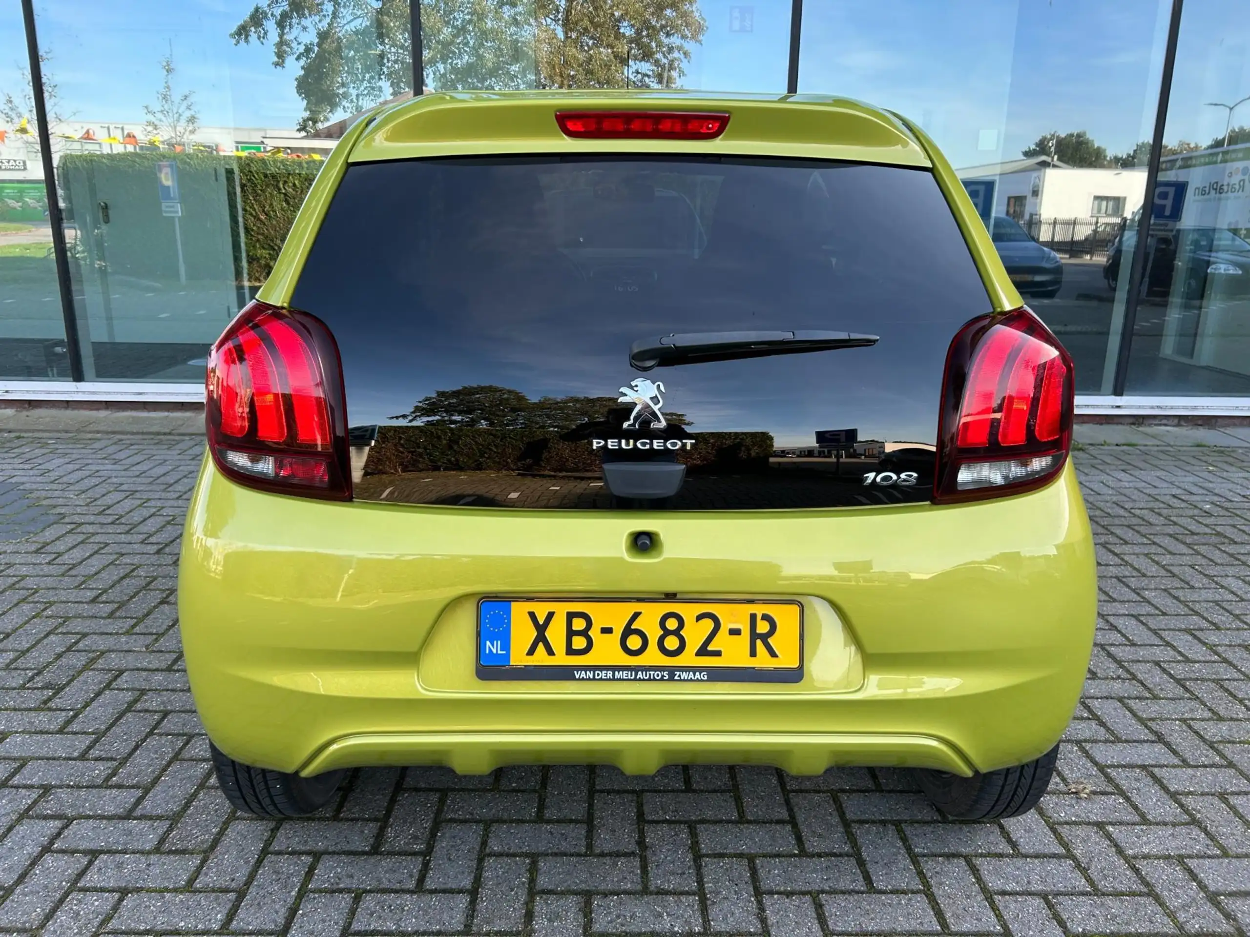 Peugeot - 108