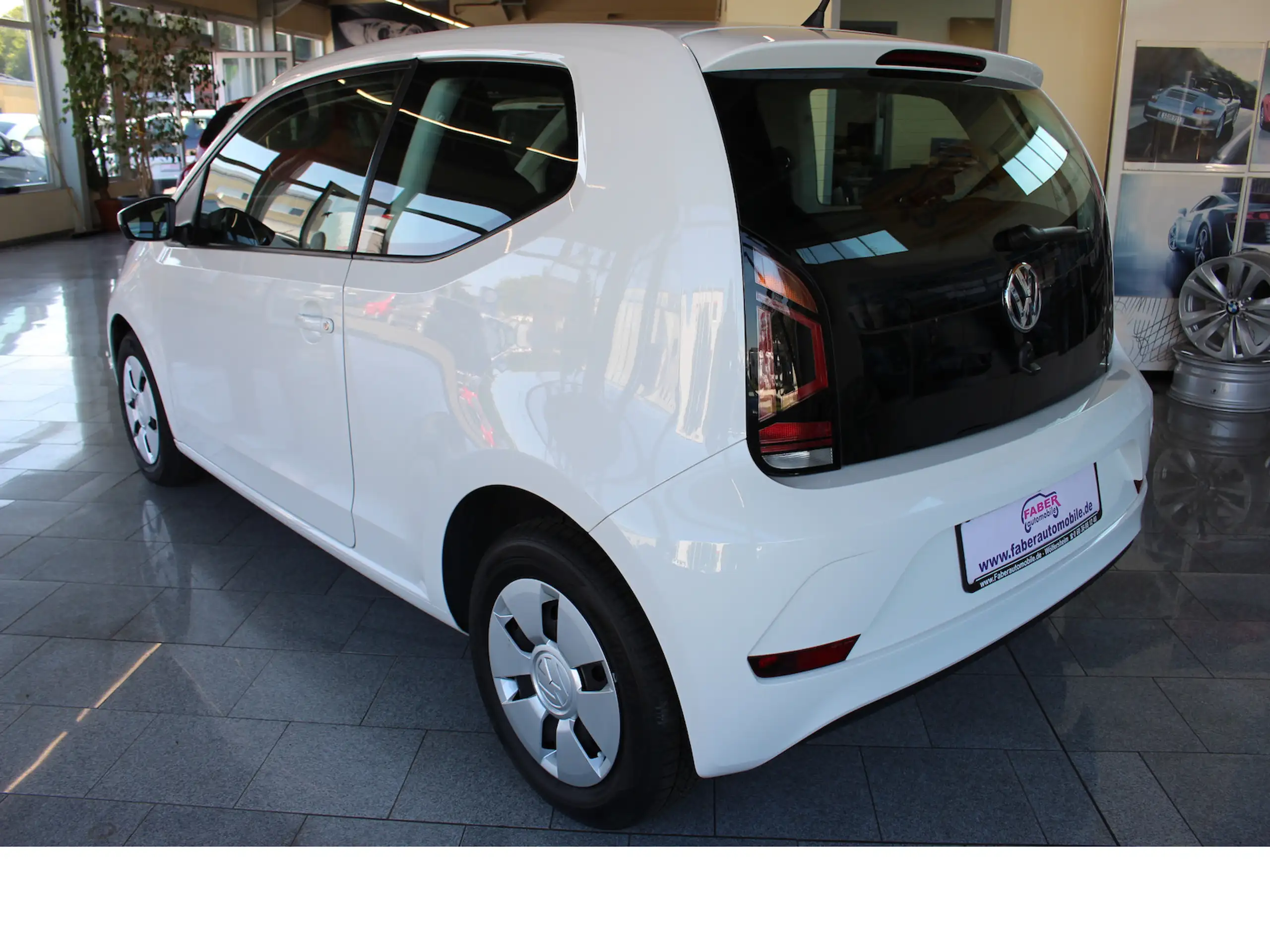 Volkswagen - up!