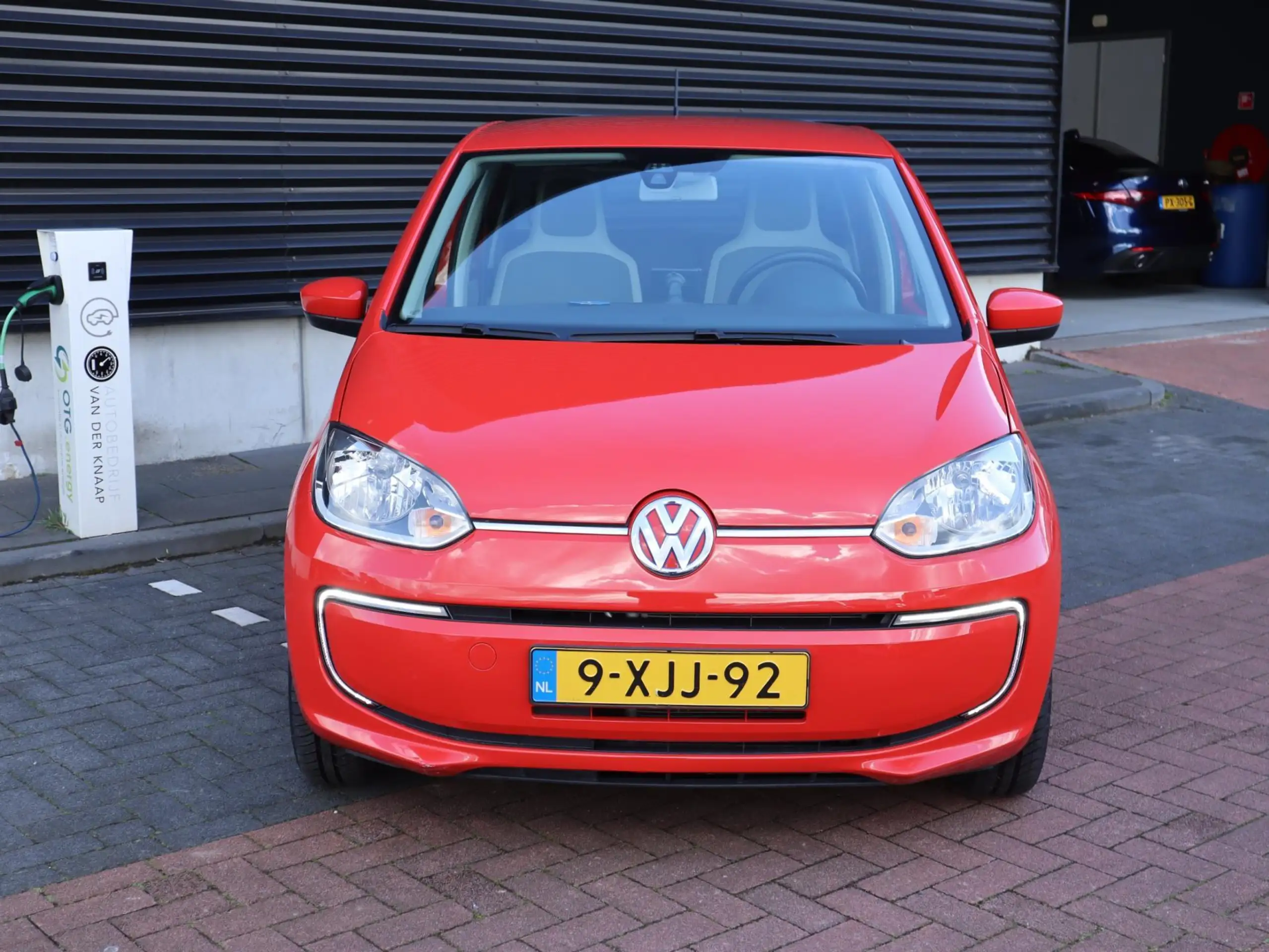 Volkswagen - e-up!