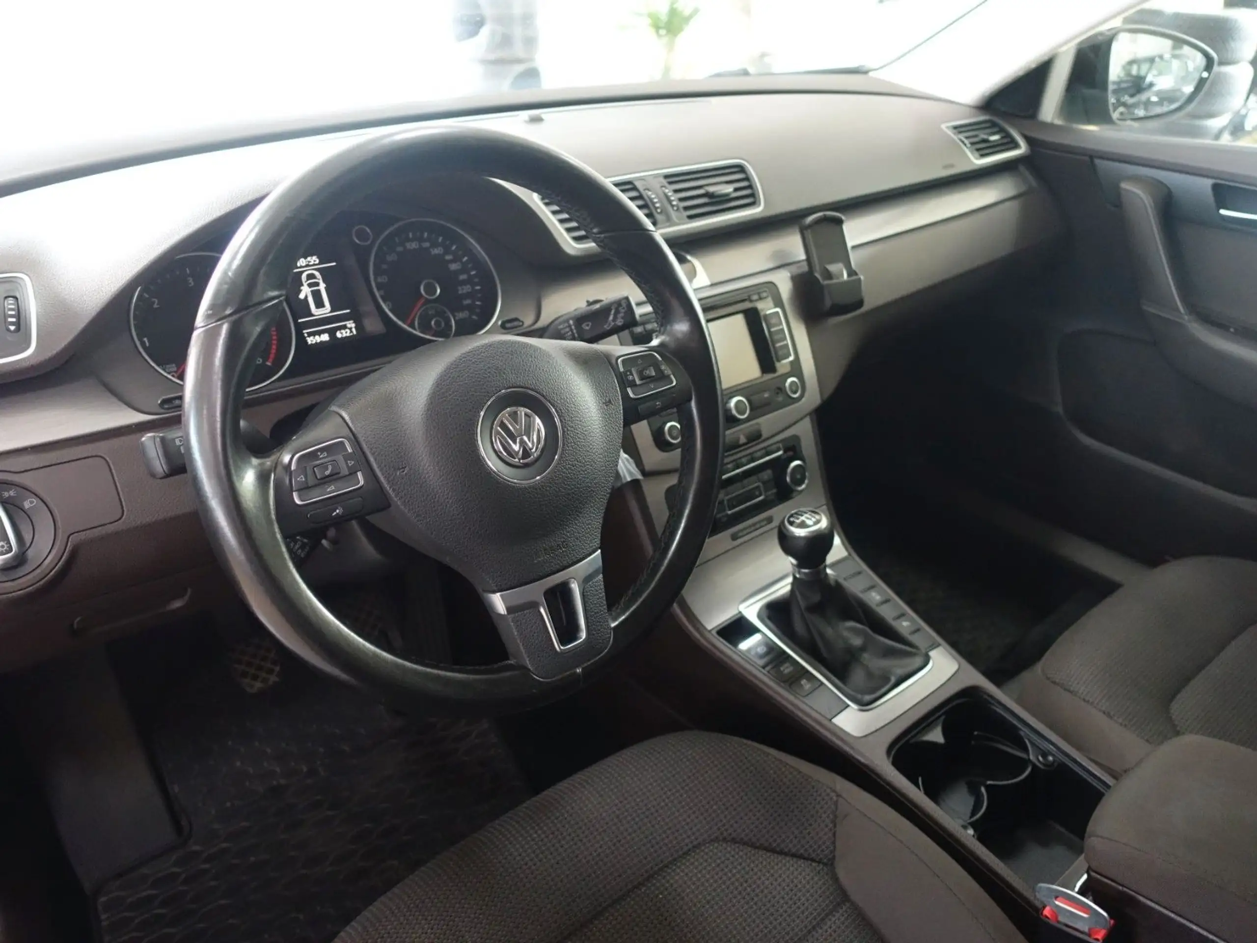 Volkswagen - Passat