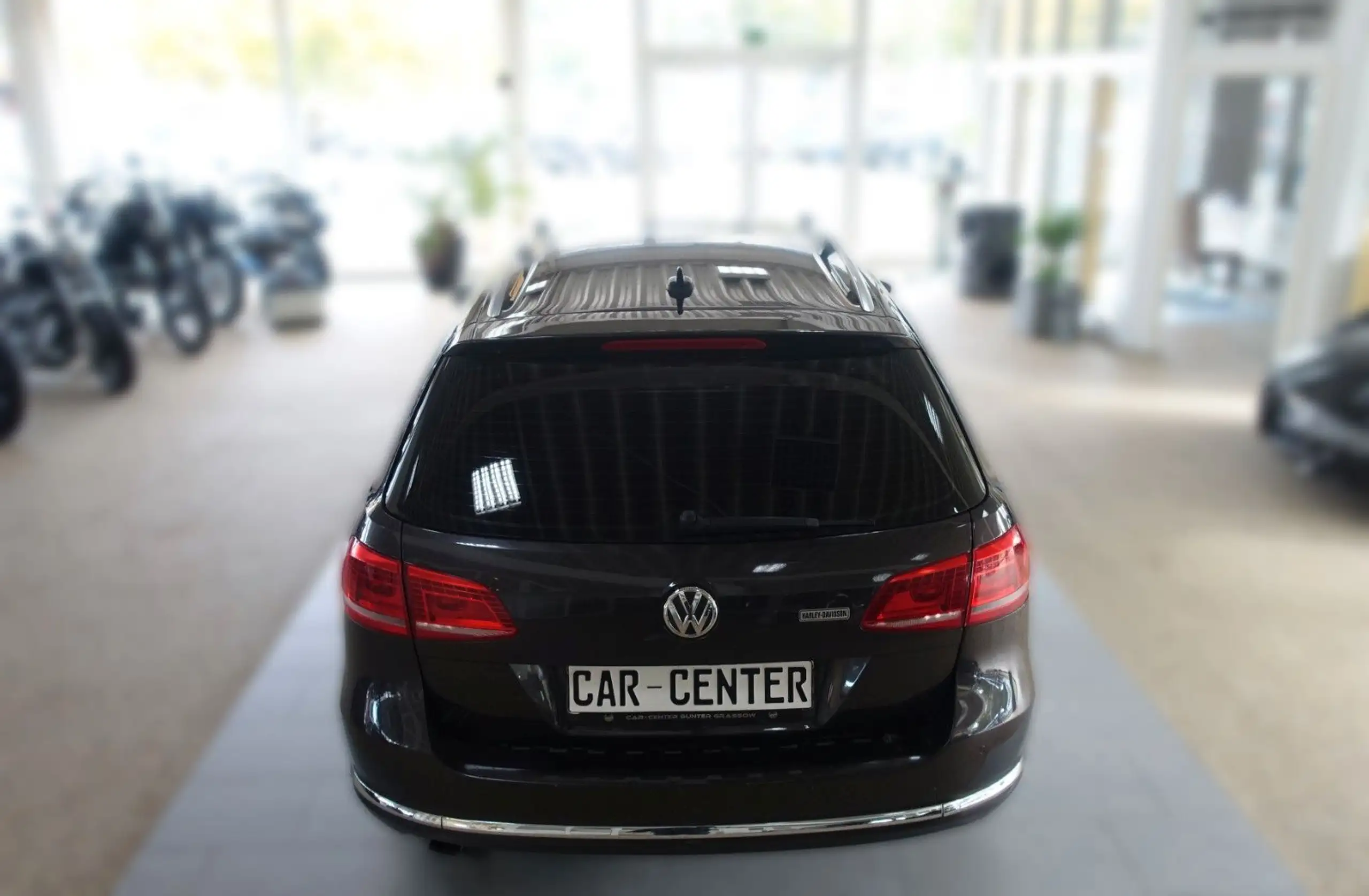 Volkswagen - Passat