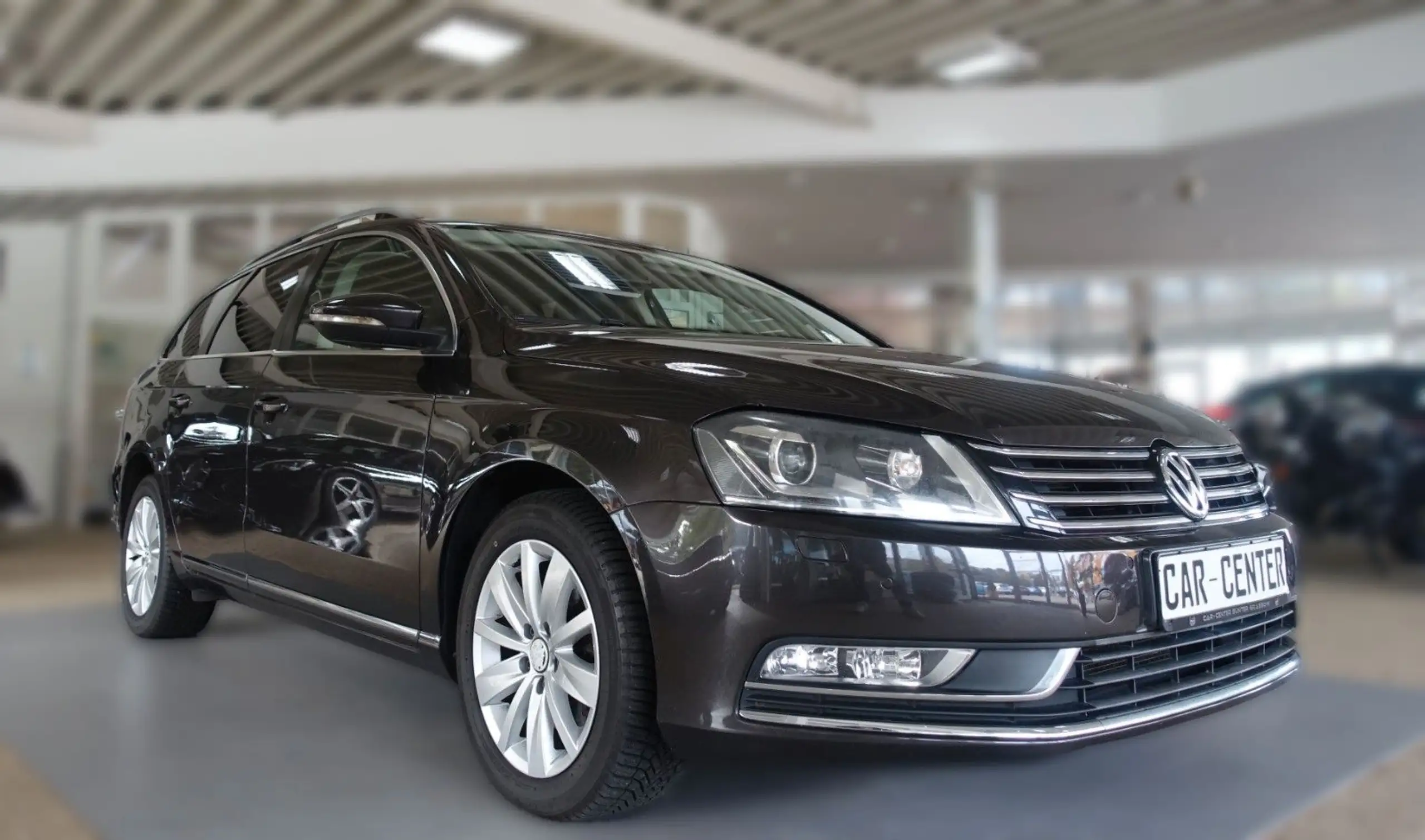 Volkswagen - Passat