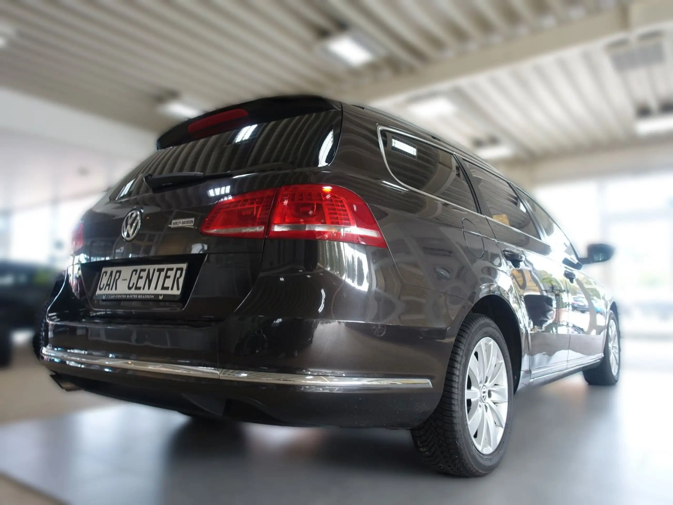 Volkswagen - Passat