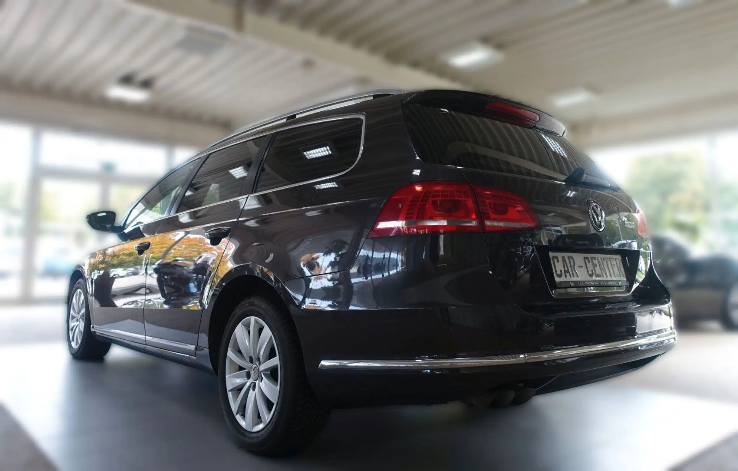 Volkswagen - Passat