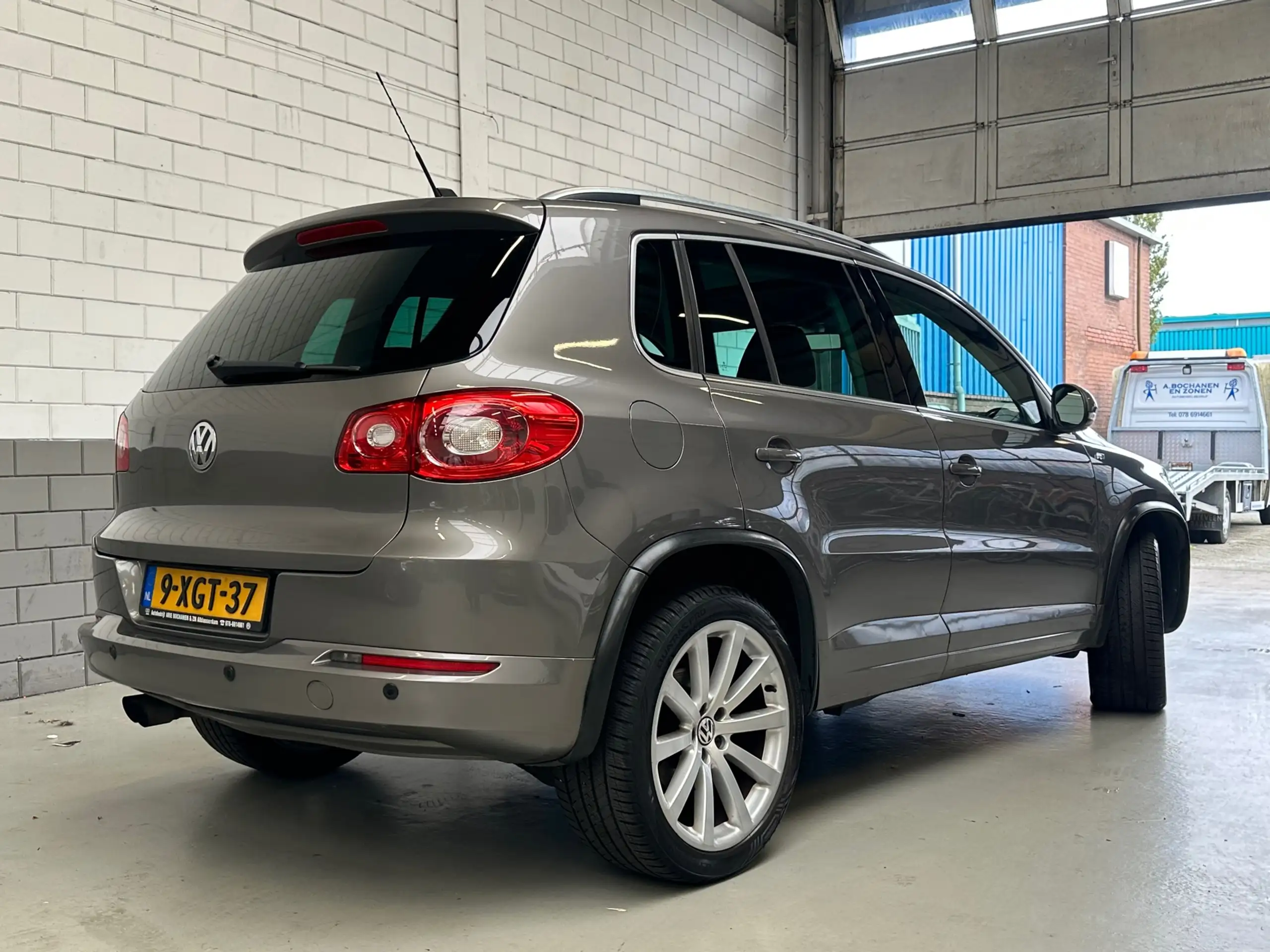 Volkswagen - Tiguan