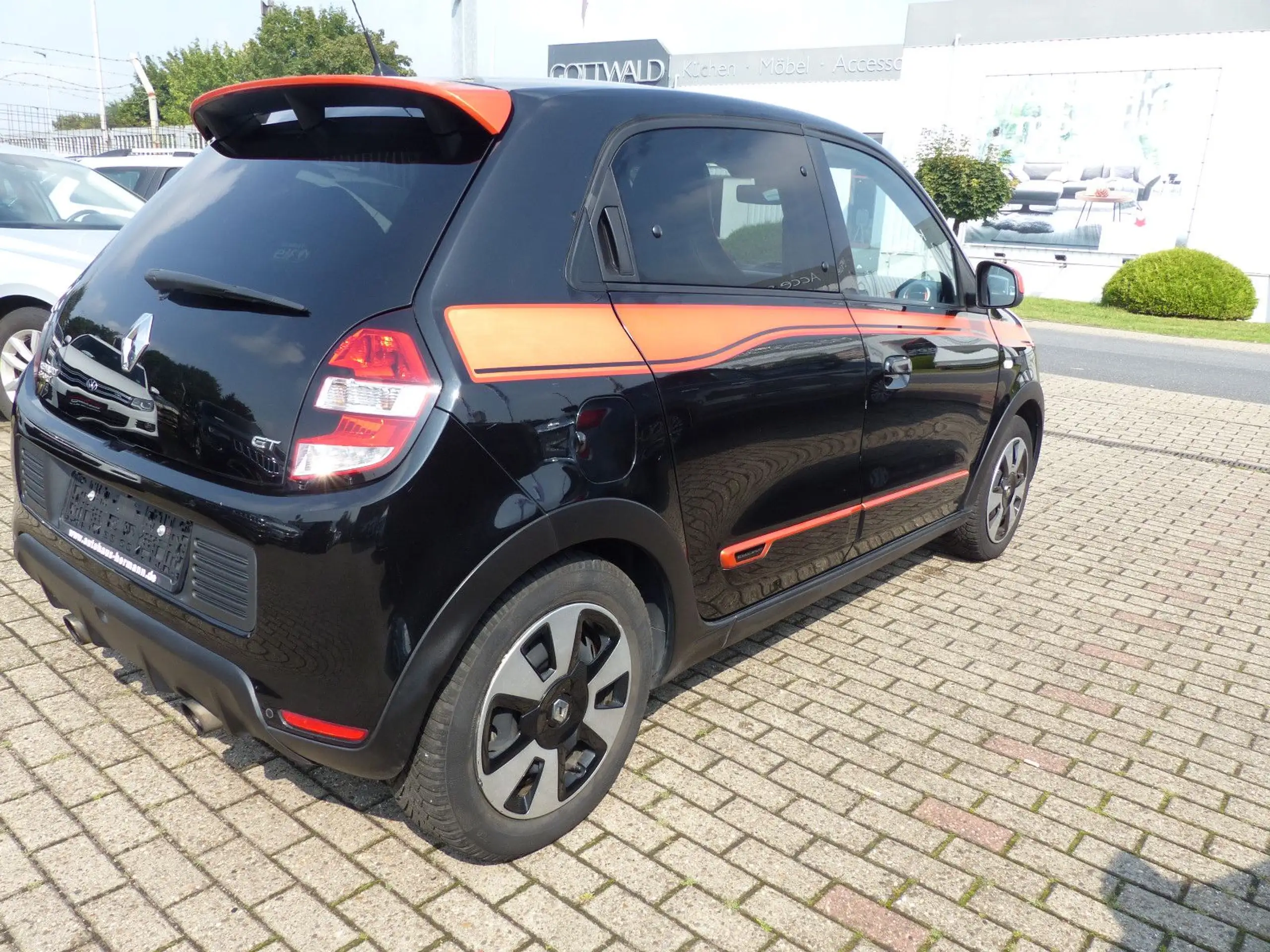 Renault - Twingo