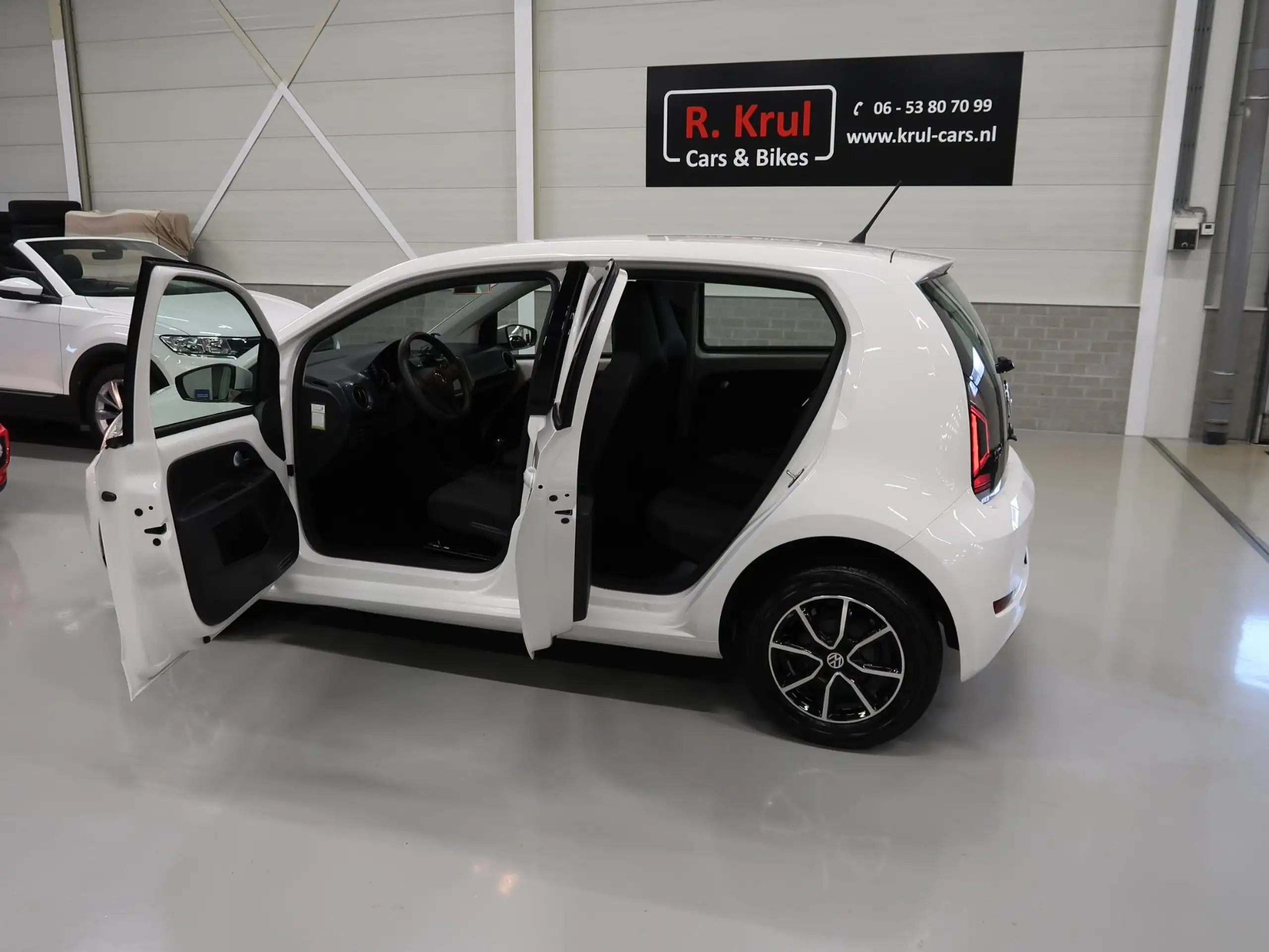 Volkswagen - up!