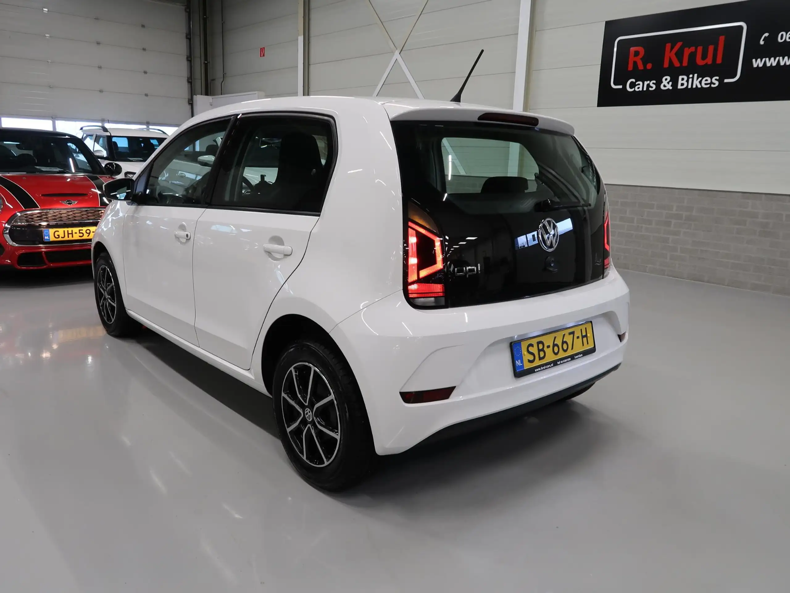 Volkswagen - up!